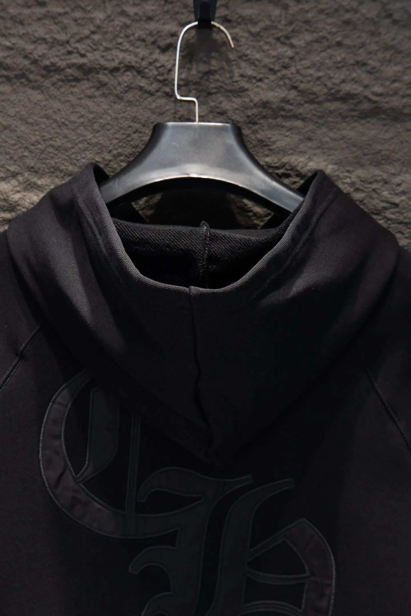 Embroidered Logo Oversized Cotton Hoodie D19522935 — view 9