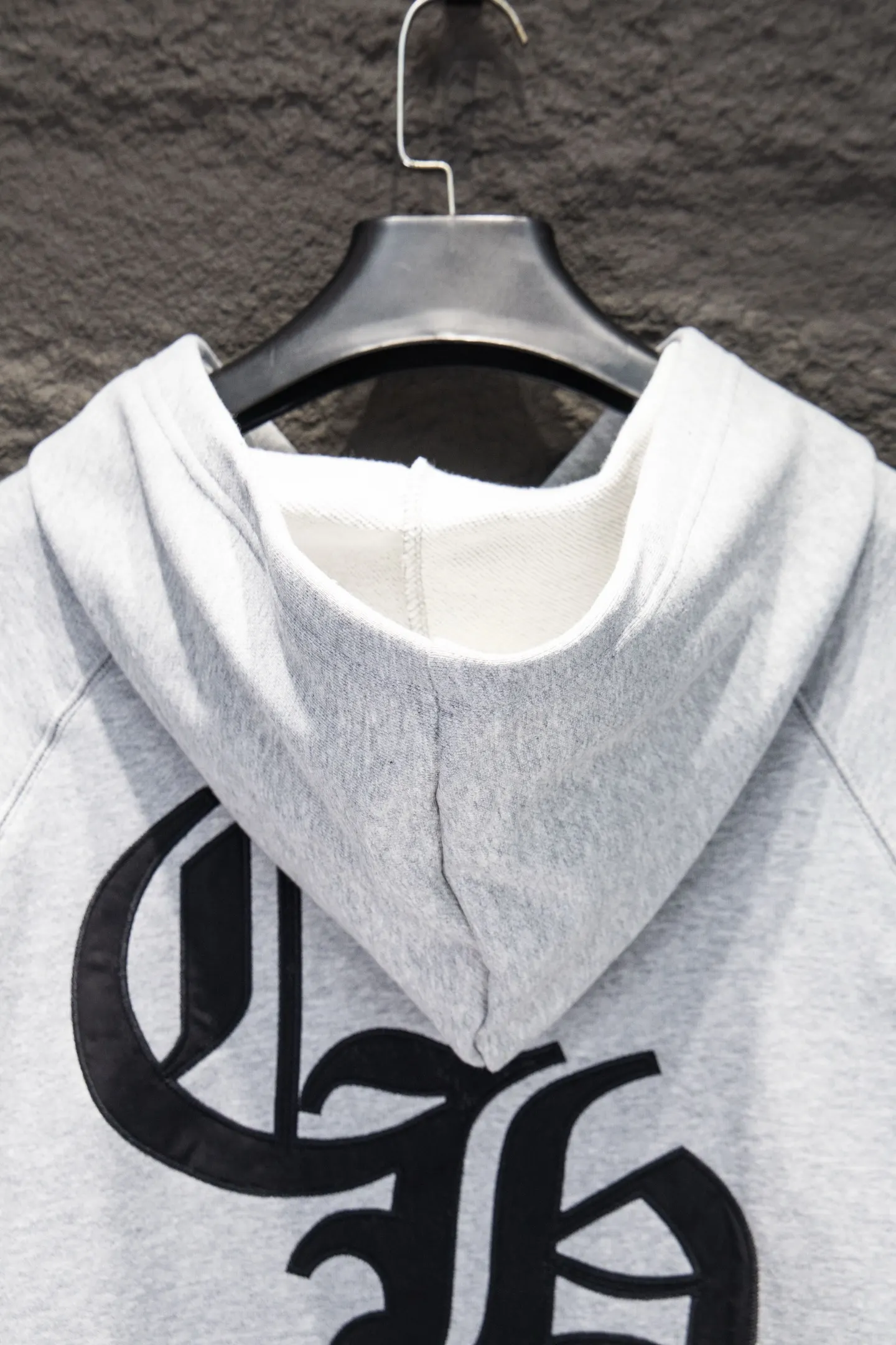 Embroidered Logo Oversized Cotton Hoodie D19522934 — view 4