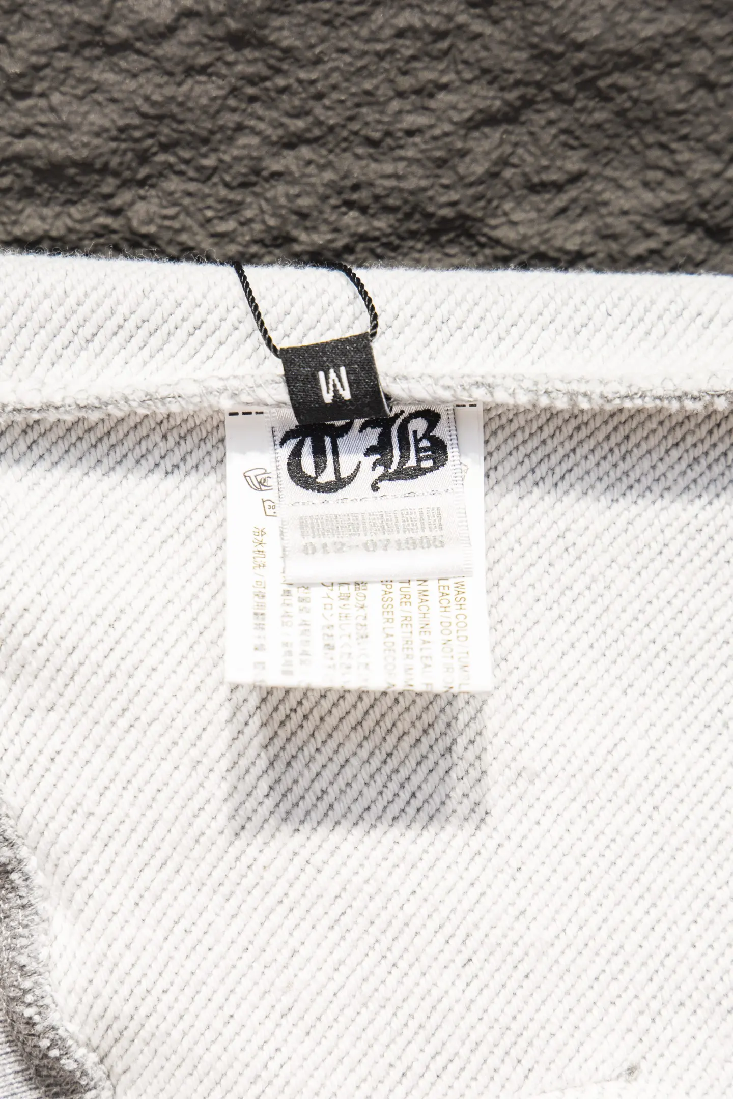 Embroidered Logo Oversized Cotton Hoodie D19522934 — view 10