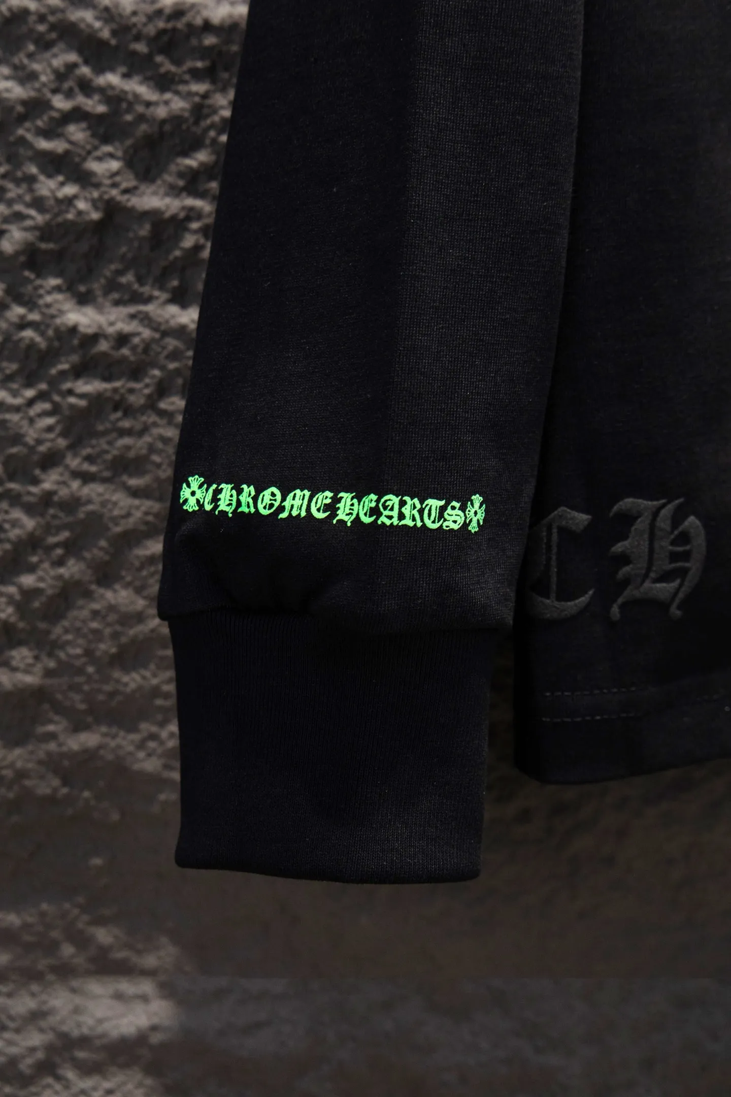 Logo Print Oversized Long-Sleeve T-Shirt D14922970 — view 6