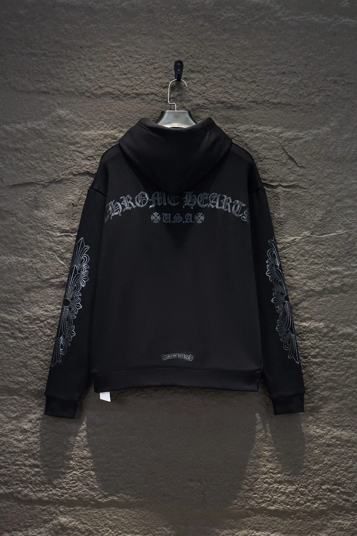 Logo-Print Oversized Cotton-Fleece Hoodie D20522902 — view 2