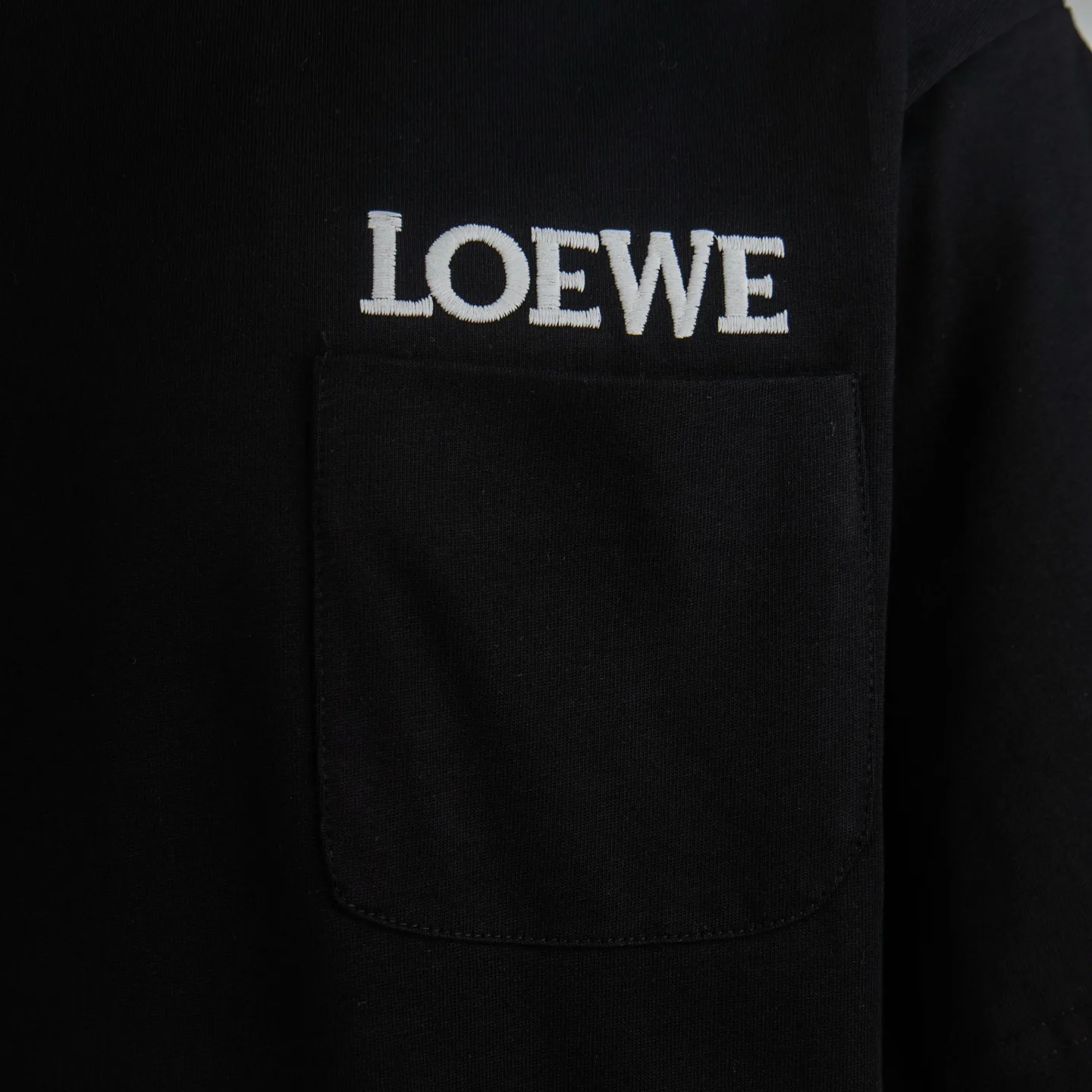 Logo Embroidered Pocket T-Shirt D11512327 — view 5