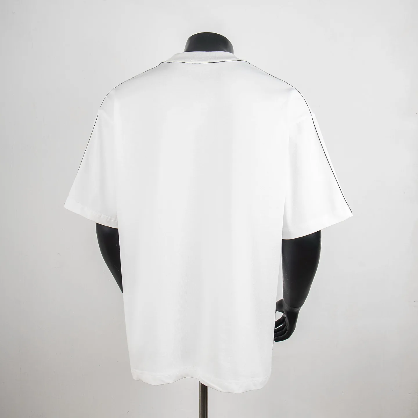 Embroidered Animal Pocket T-Shirt D11912326 — view 2
