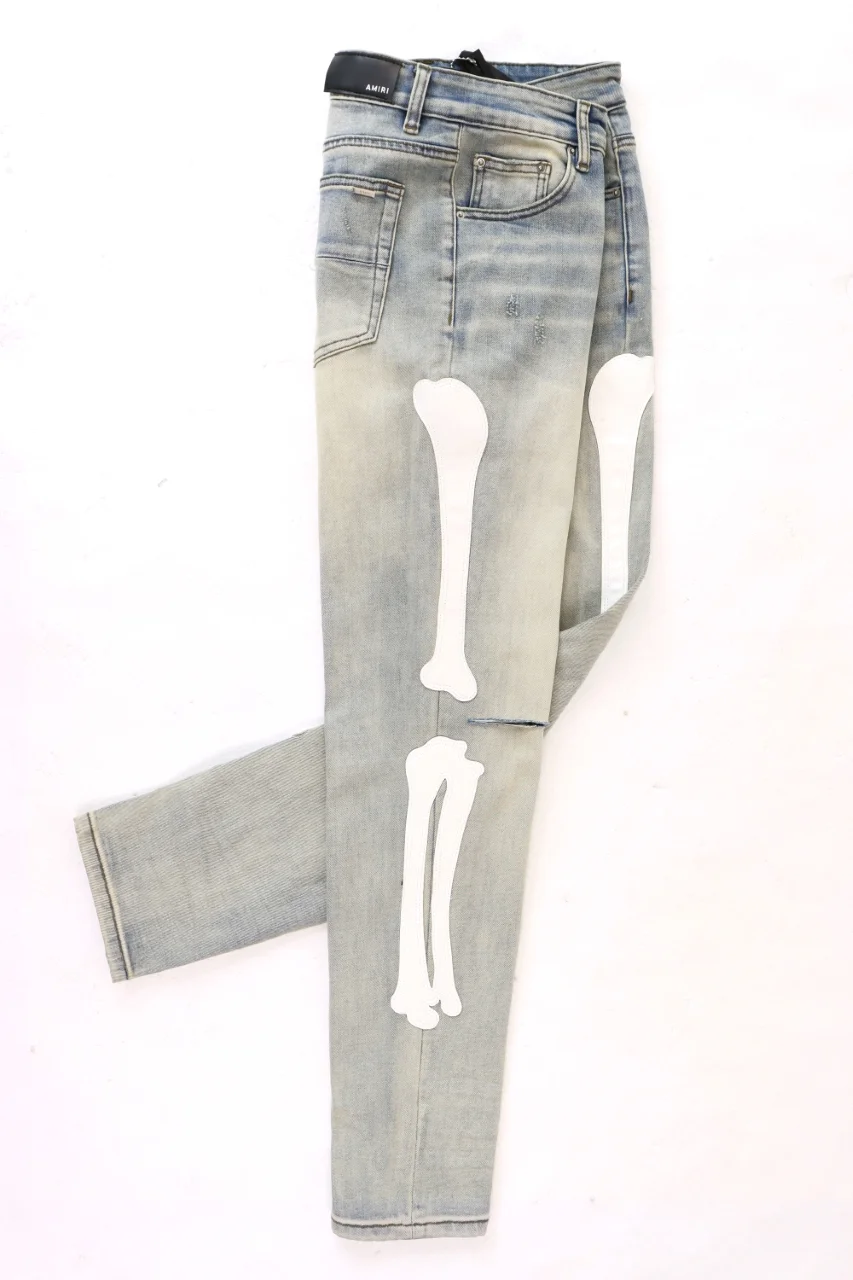 Skeleton Appliqué Distressed Slim-Fit Jeans D13811807 — view 5