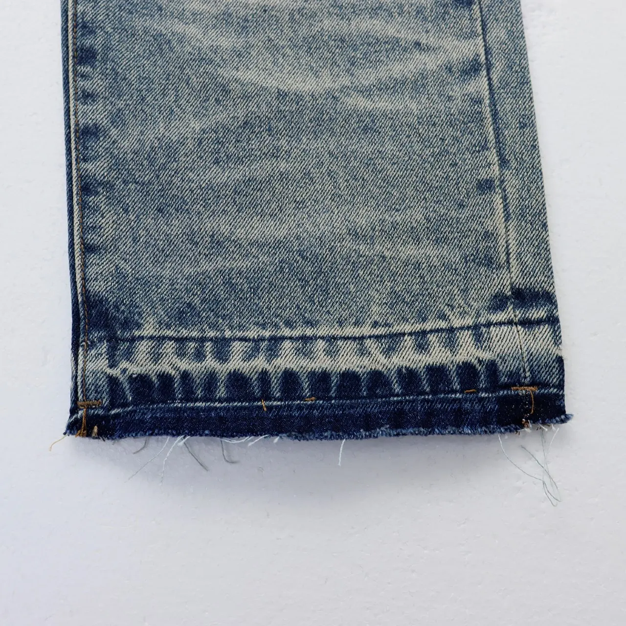 Distressed Straight-Leg Jeans D13511815 — view 3