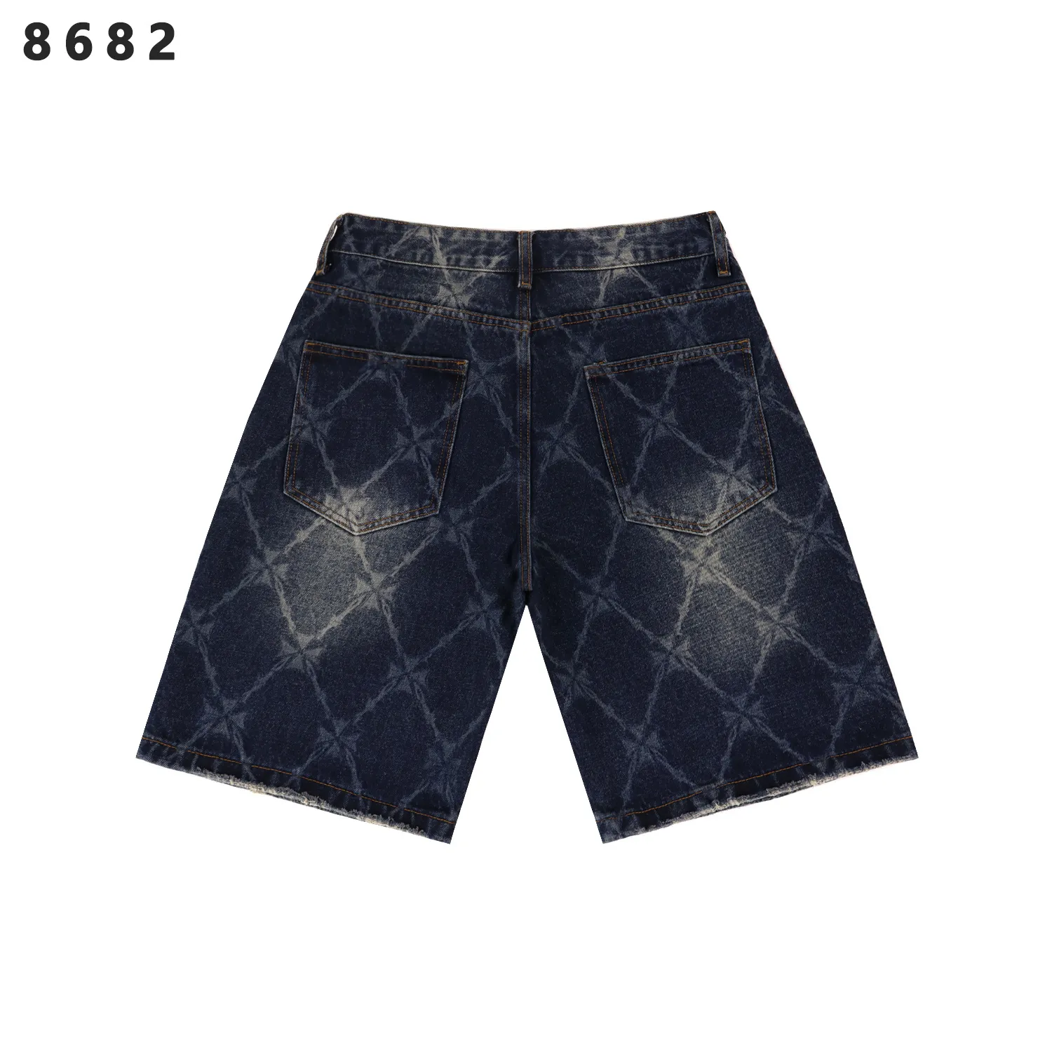Laser-Etched Diamond Pattern Denim Shorts D10811796 — view 4