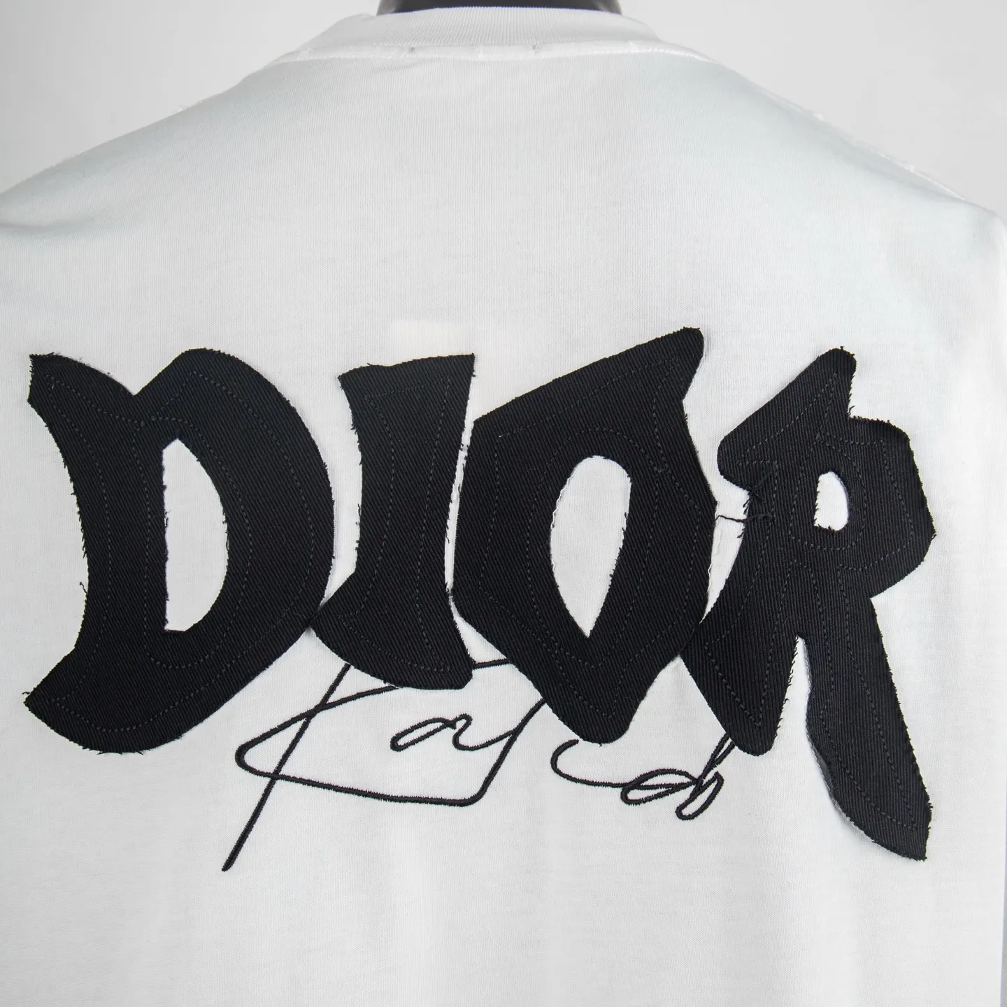 Logo Patch Distressed Cotton T-Shirt D12512309 — view 5