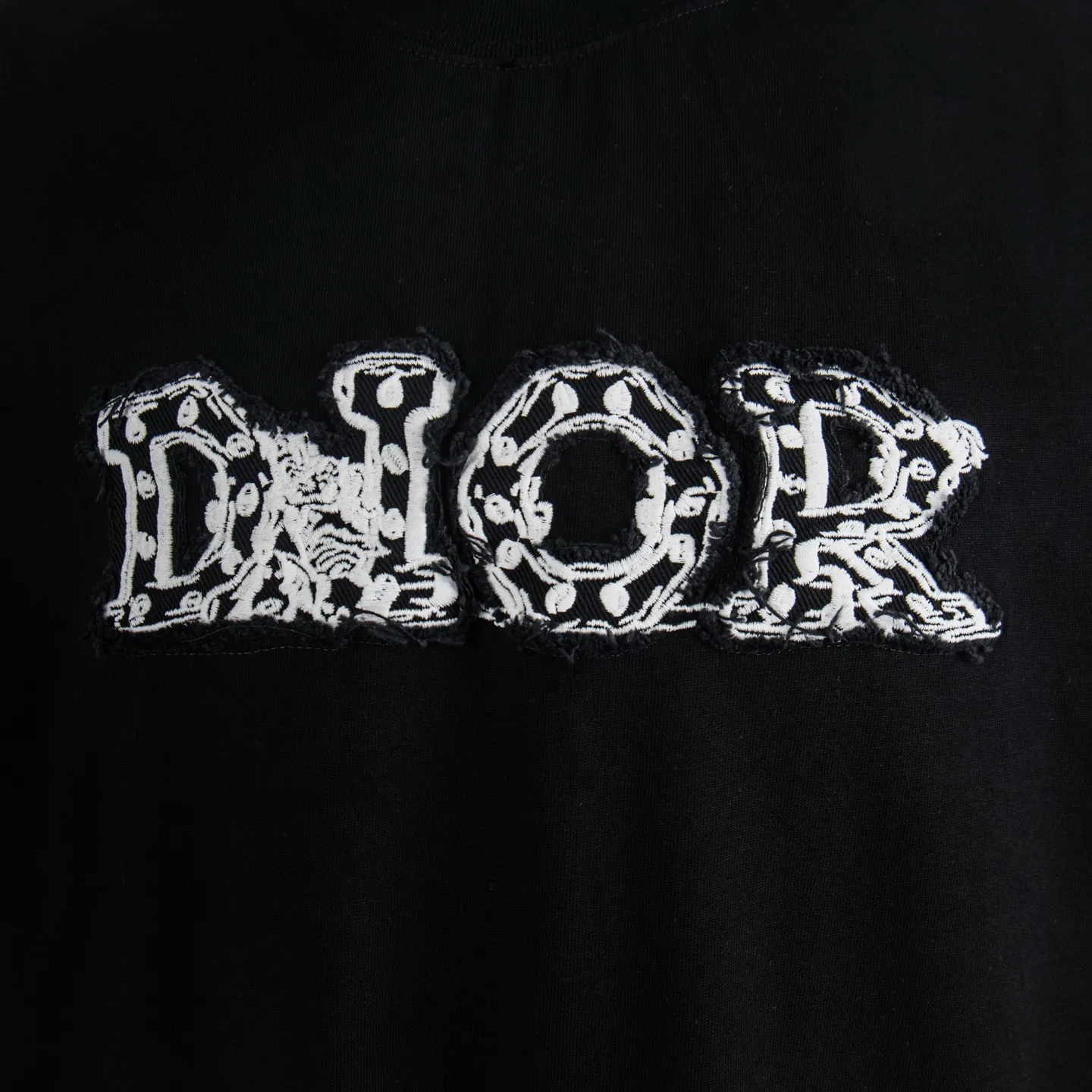 Distressed Logo Patch Cotton T-Shirt D12512307 — view 5