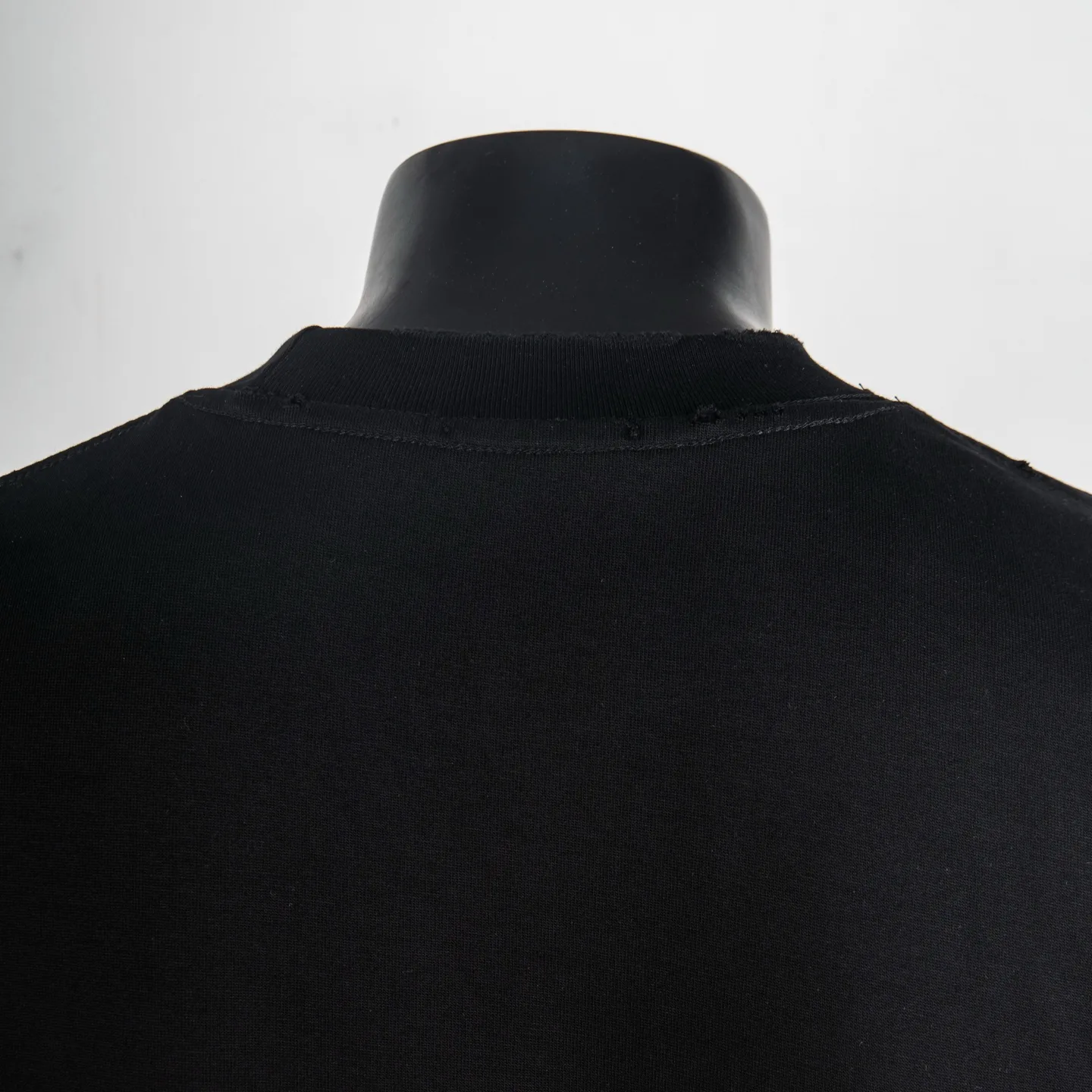 Distressed Logo Embroidered Cotton T-Shirt D11912304 — view 4