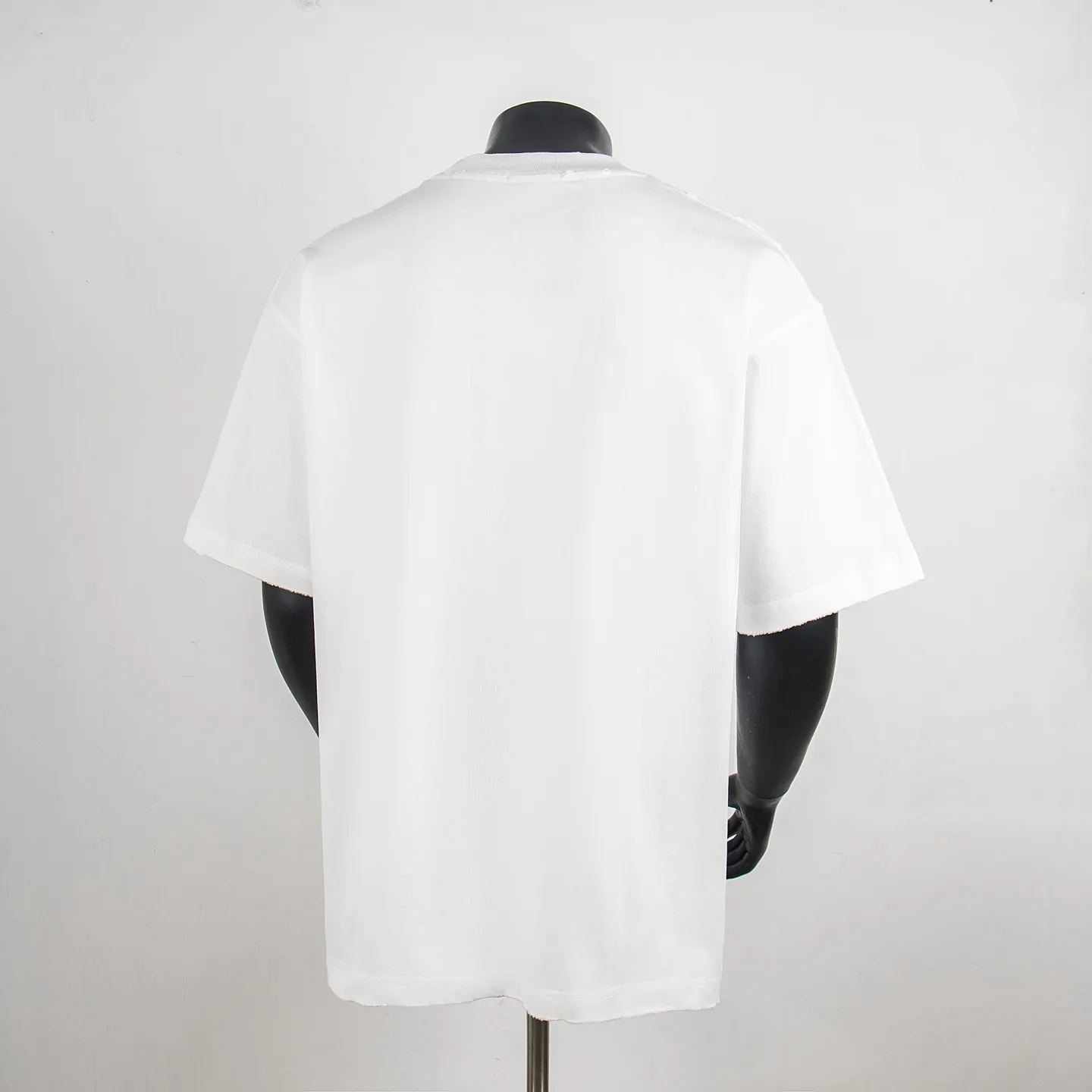 Distressed Logo Embroidery Cotton T-Shirt D11912305 — view 2