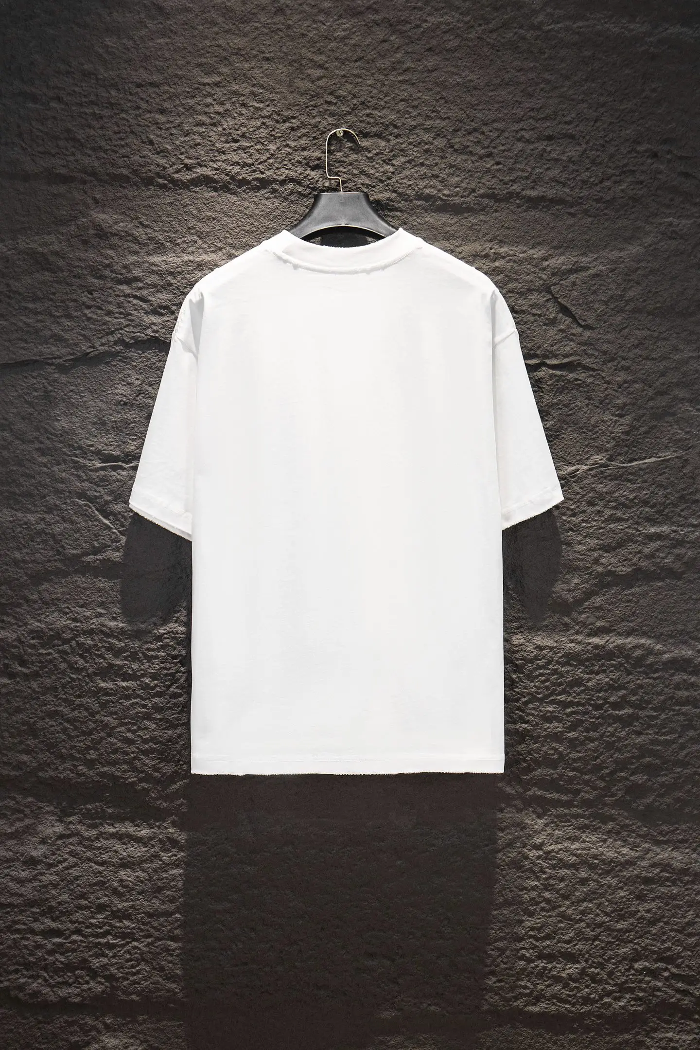 Embroidered Distressed Oversized T-Shirt D12915063 — view 2