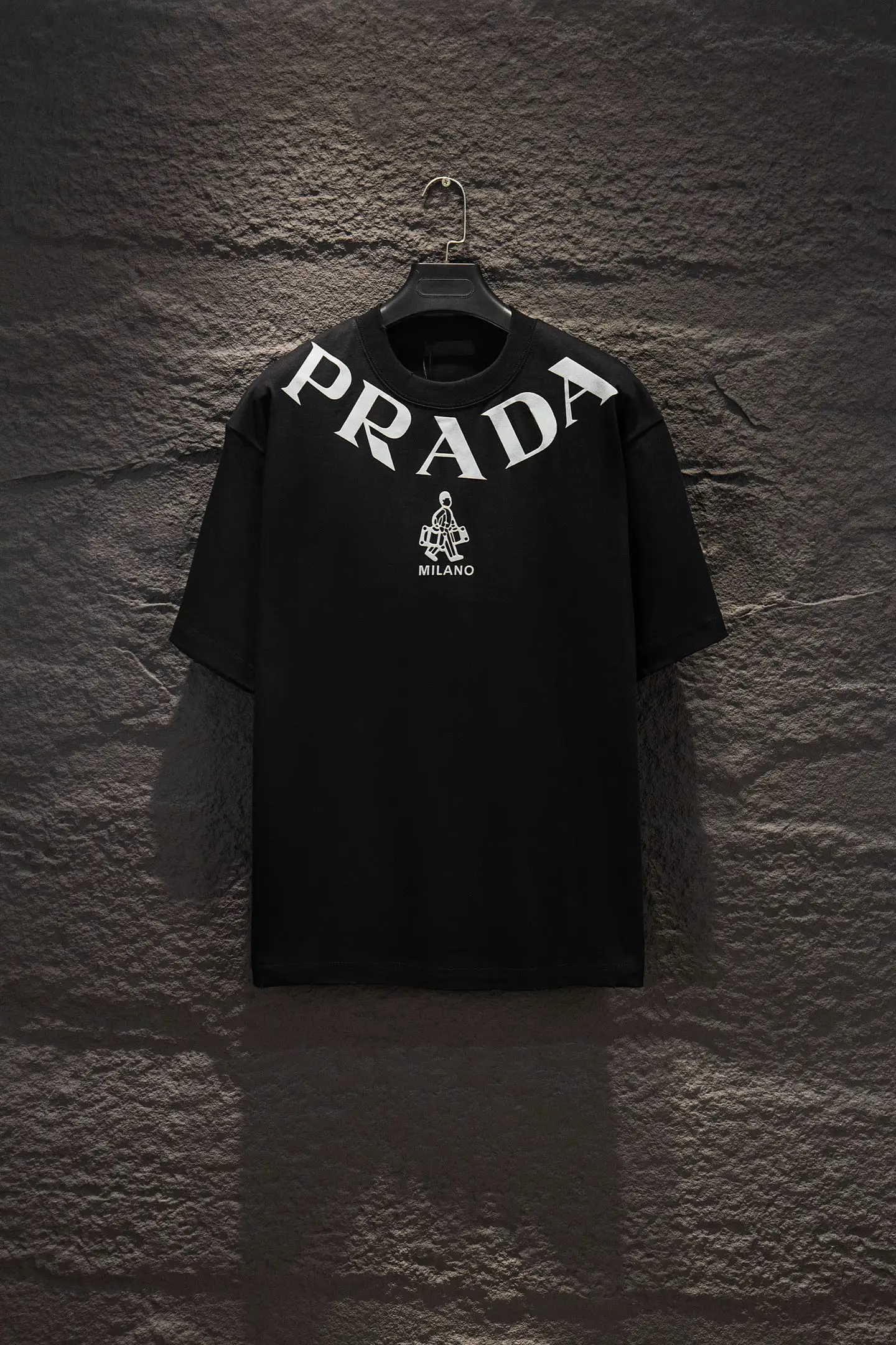 Logo-Print Distressed Cotton T-Shirt D12515070