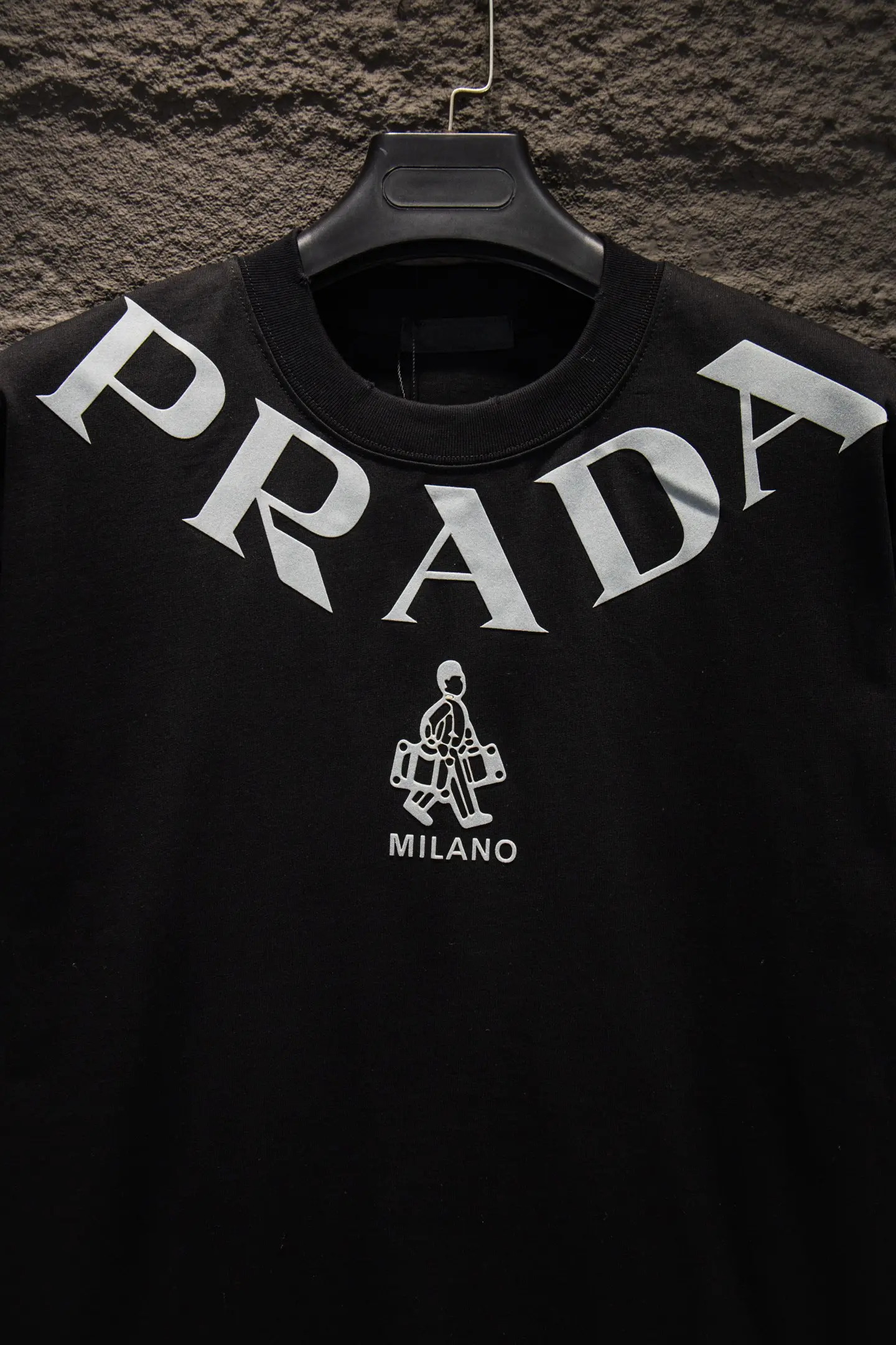 Logo-Print Distressed Cotton T-Shirt D12515070 — view 3