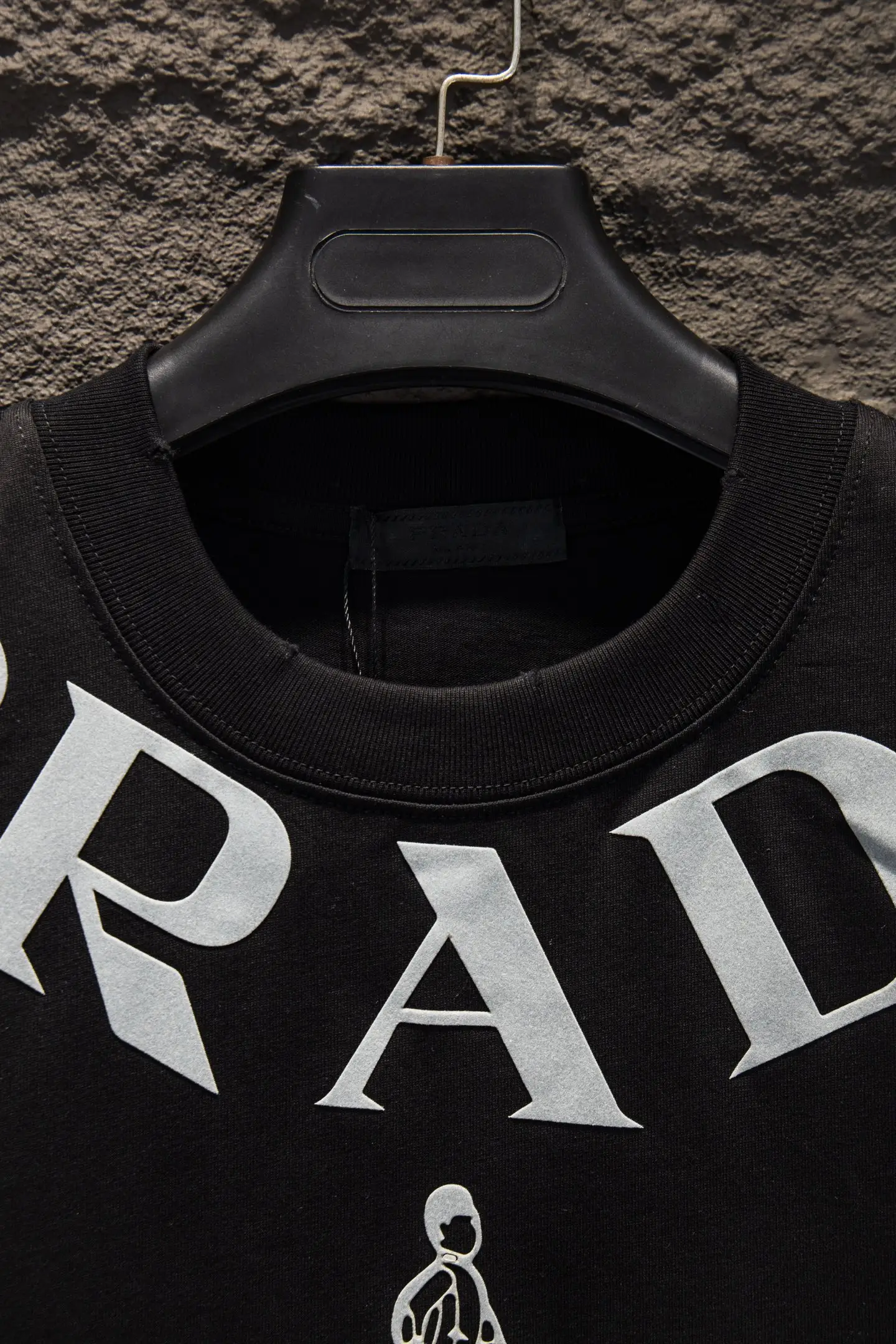 Logo-Print Distressed Cotton T-Shirt D12515070 — view 4