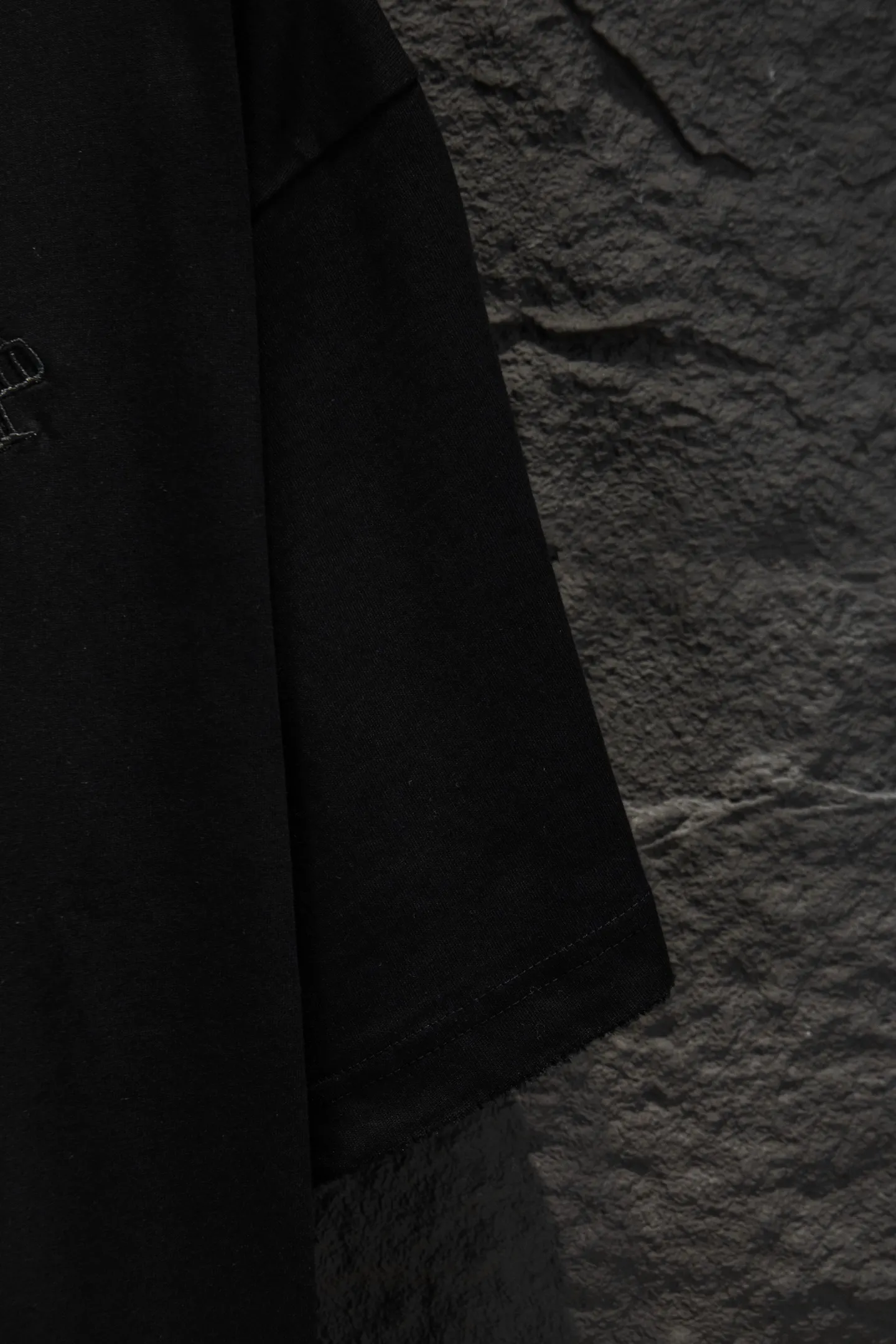 Distressed Embroidered Cotton T-Shirt D12515068 — view 7