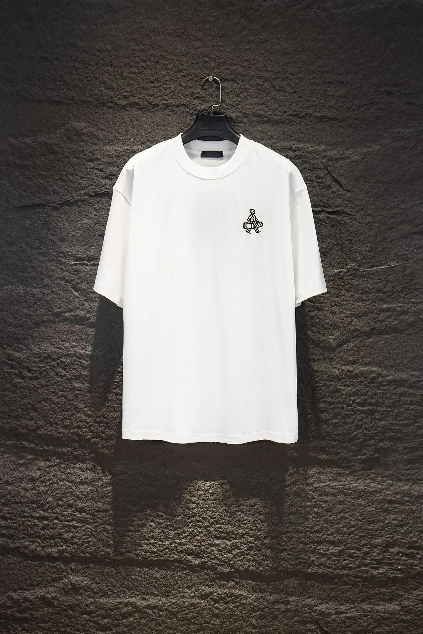 Distressed Embroidered Cotton T-Shirt D12515067