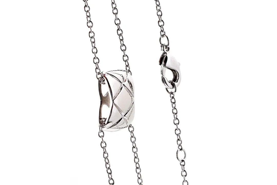 Quilted Motif Pendant Necklace with Crystals D10517299 — view 2