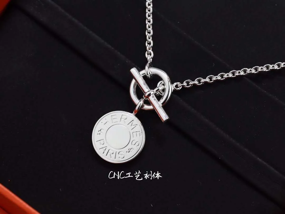 Confettis Pendant Necklace in White Gold D49516787 — view 5