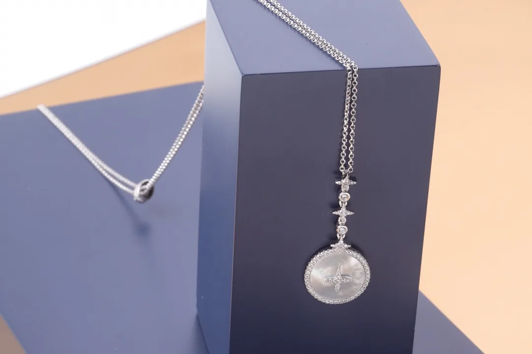 APM Monaco Star and Mother-of-Pearl Pendant Necklace (Sterling Silver) D29516572 — view 5
