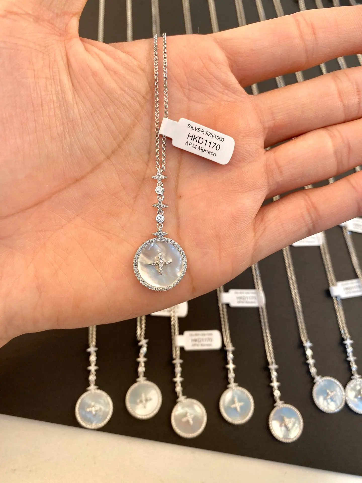APM Monaco Meteorites Mother-of-Pearl Pendant Necklace D29516571 — view 5