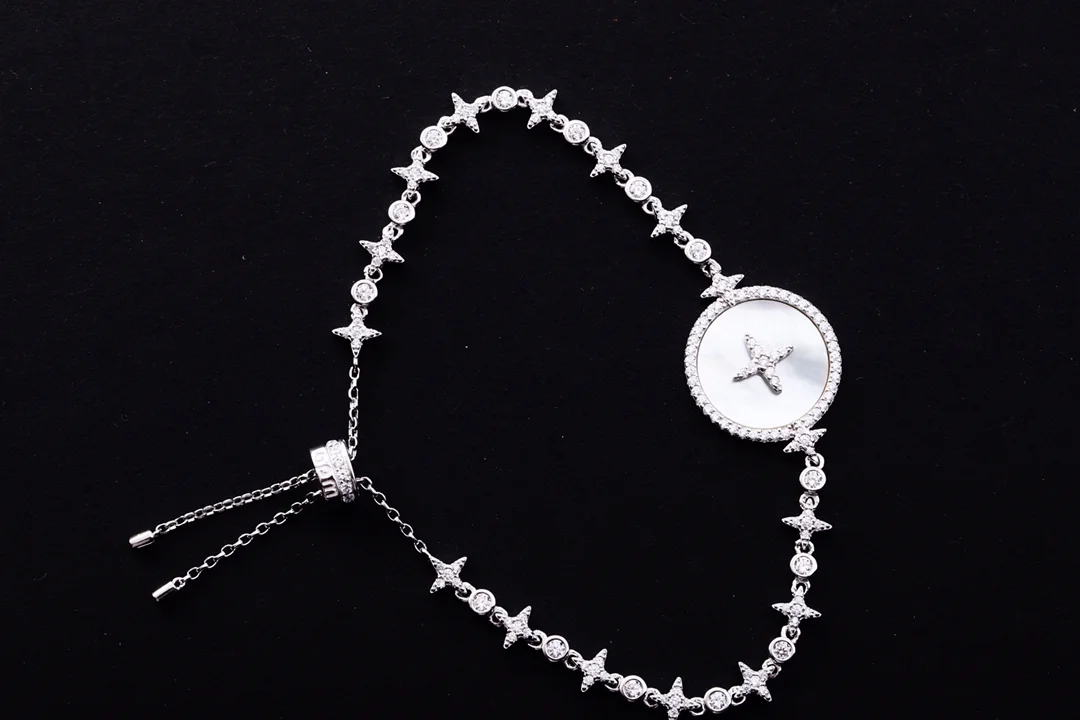 APM Monaco Meteorites Mother-of-Pearl Star Bracelet D24017628 — view 3