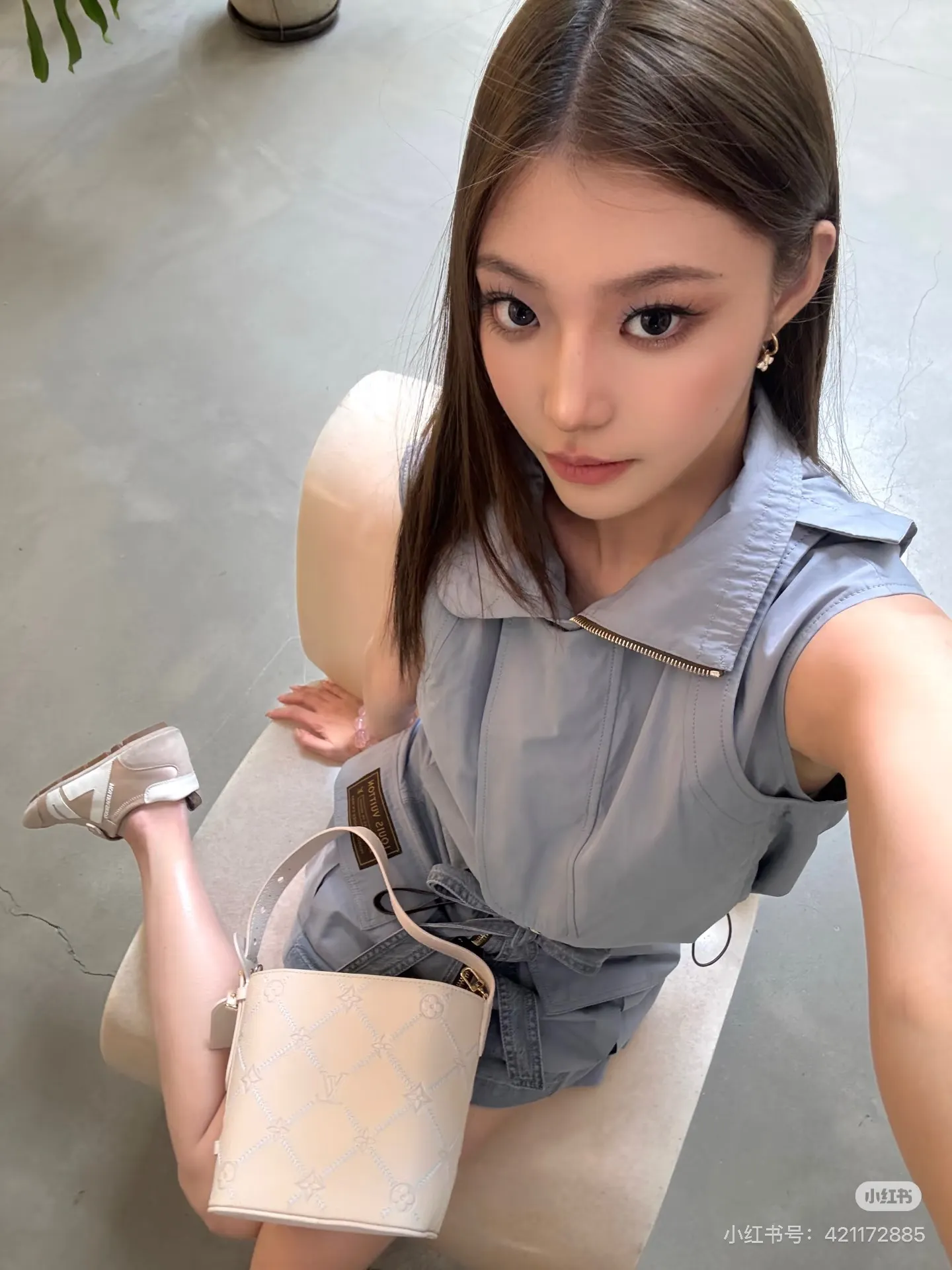 LV Embossed Leather Bucket Bag D33018075 — view 4
