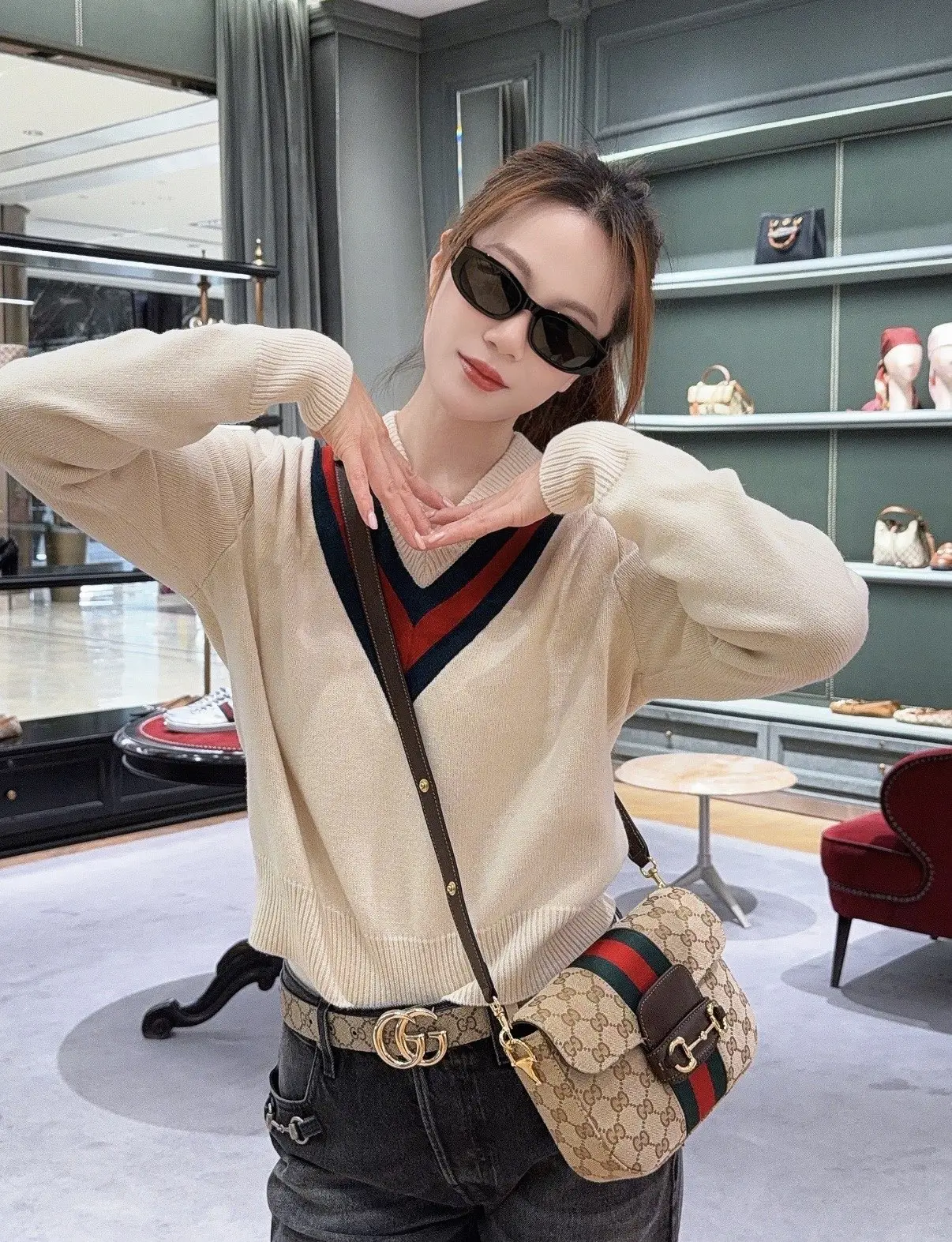 Gucci Horsebit 1955 Shoulder Bag D31018025 — view 2