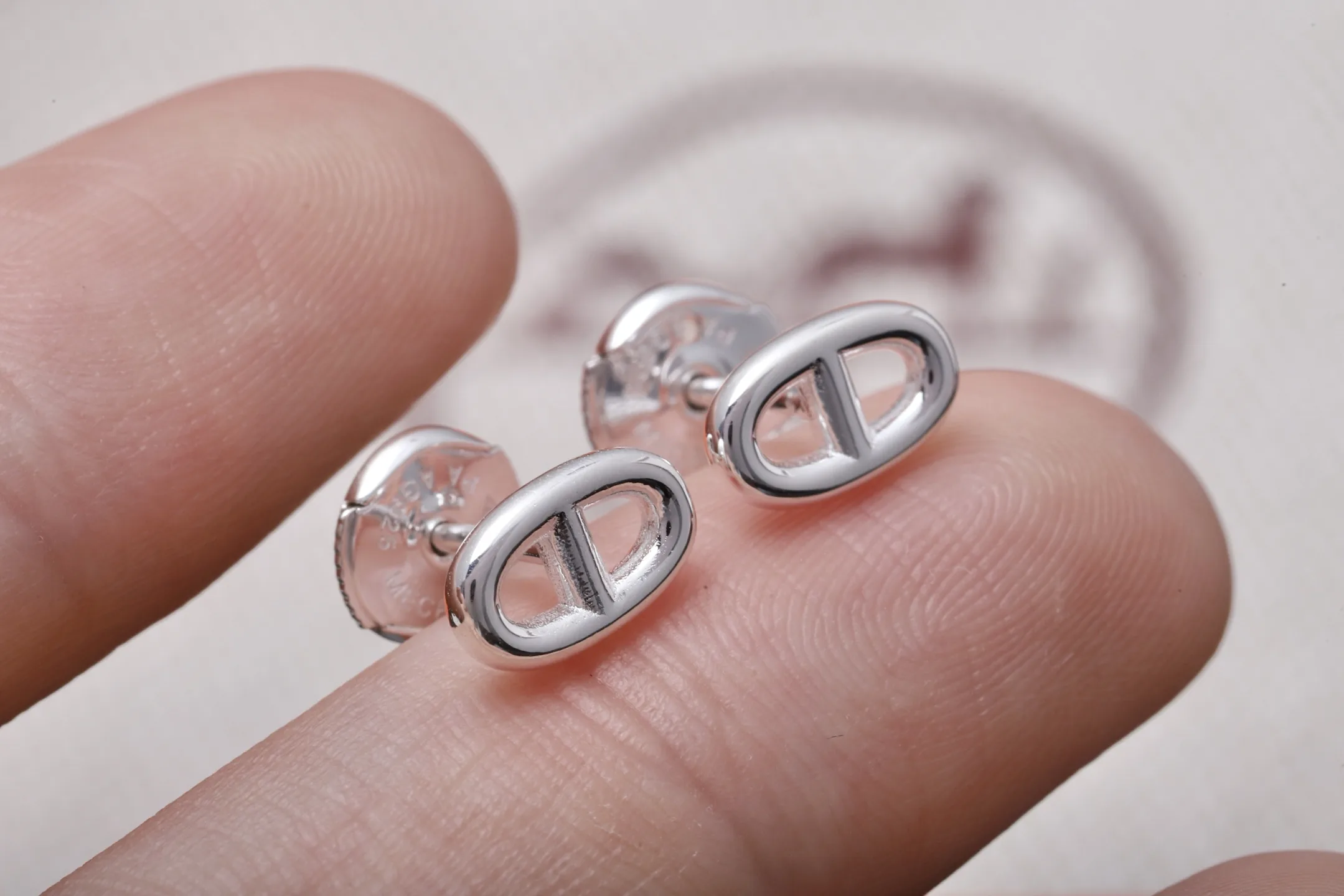 Reponse Stud Earrings D14017899 — view 5