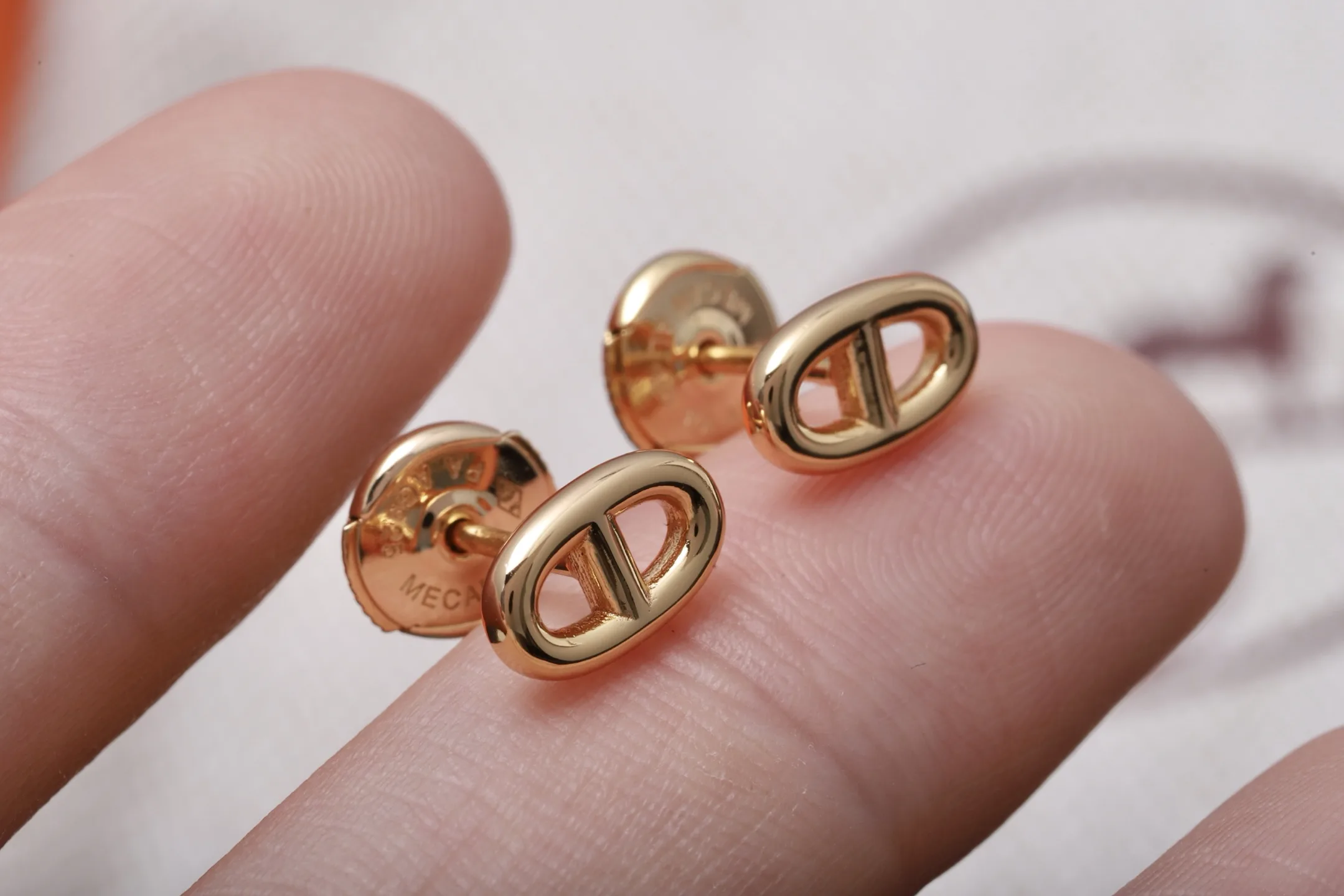 Reponse Stud Earrings D14017899 — view 6