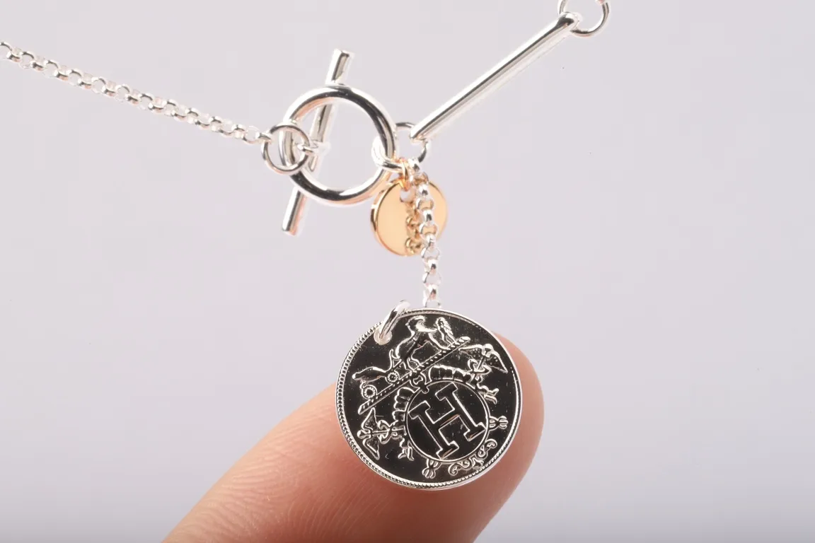 Confettis Coin Pendant Necklace (Sterling Silver) D19517720 — view 2