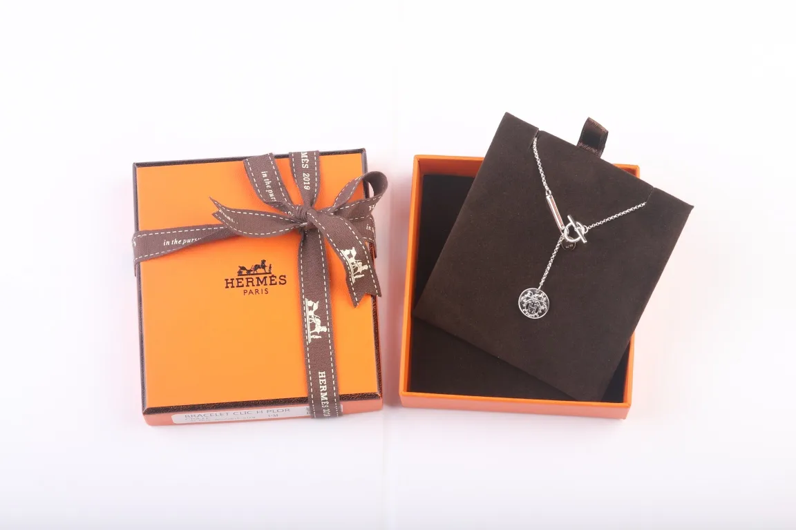 Confettis Coin Pendant Necklace (Sterling Silver) D19517720 — view 5