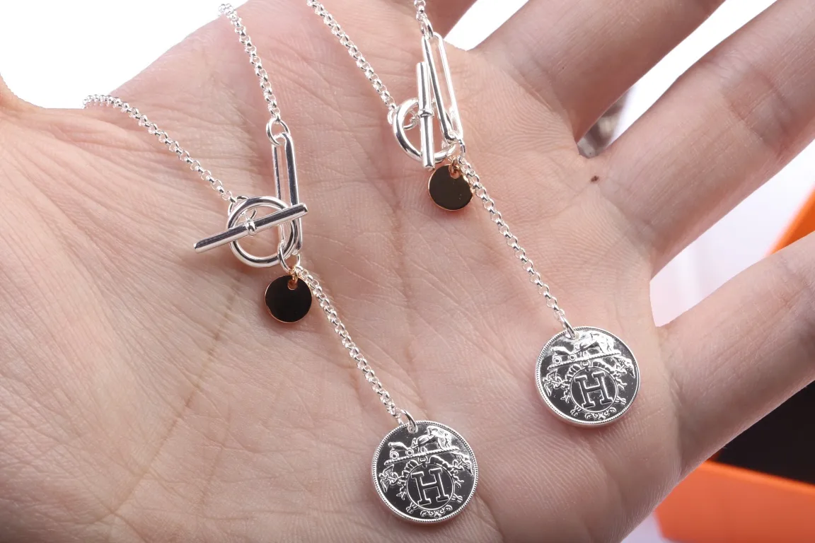 Confettis Coin Pendant Necklace (Sterling Silver) D19517720 — view 6