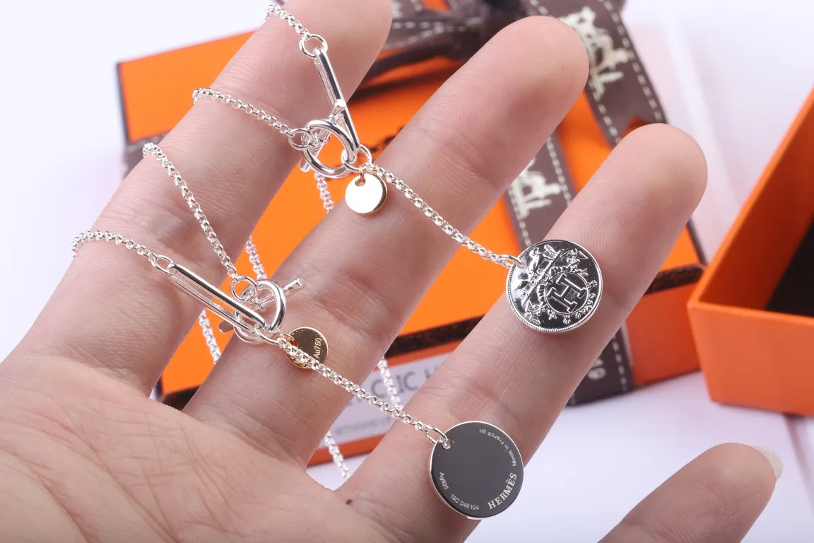 Confettis Coin Pendant Necklace (Sterling Silver) D19517720 — view 7