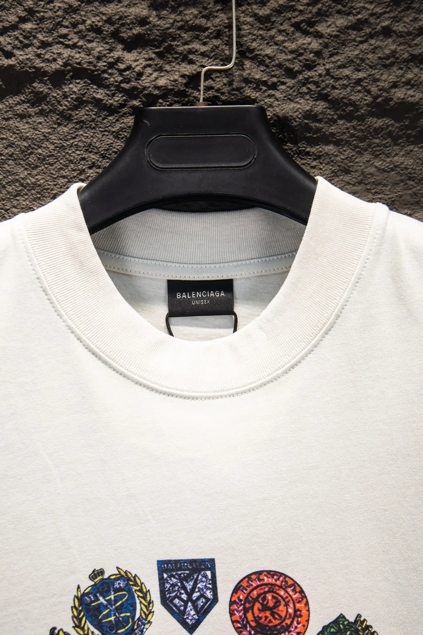 Crest Logo Oversized Cotton T-Shirt D10522928 — view 3