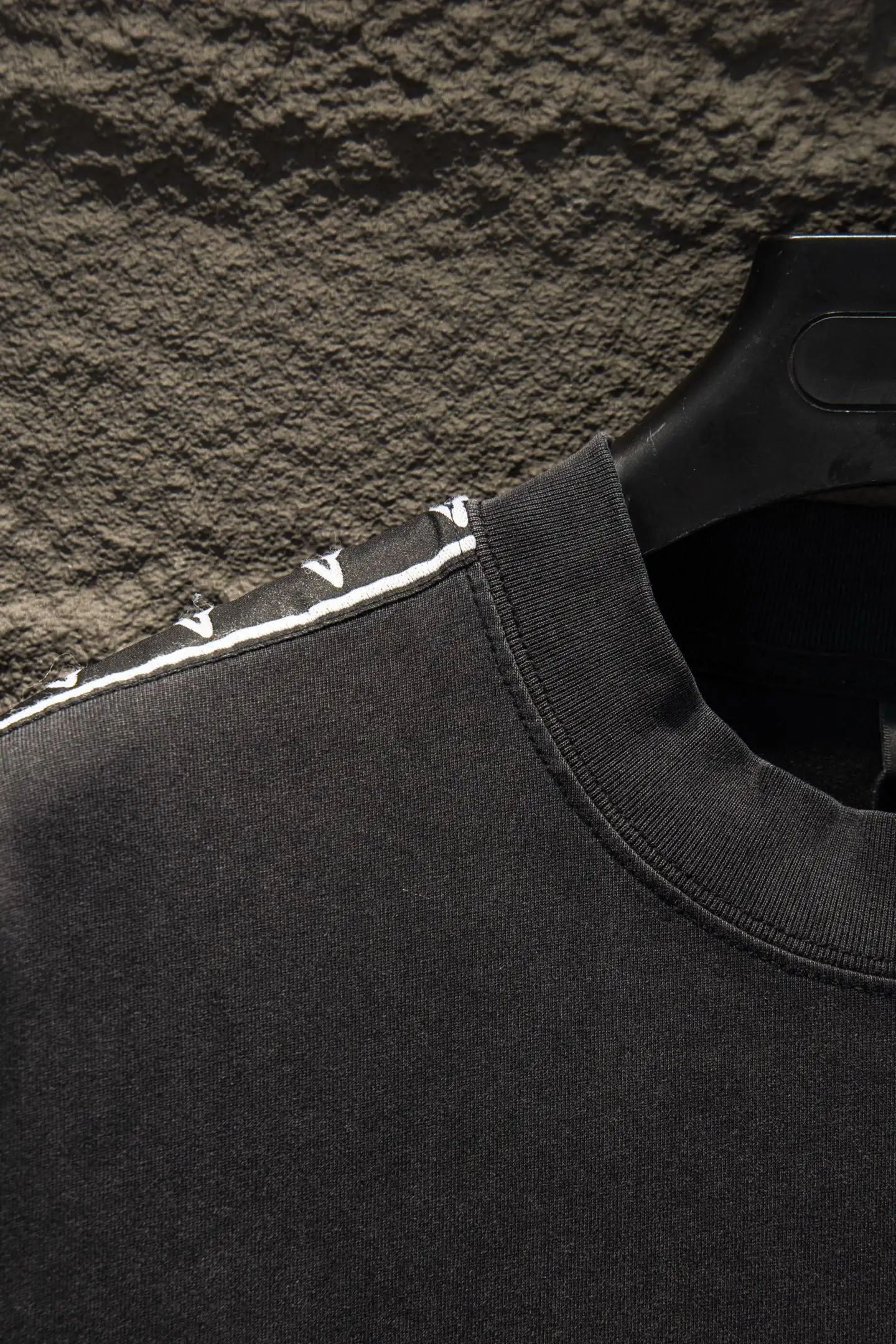 Oversized Washed Cotton T-Shirt with Logo Tape D9922958 — view 4