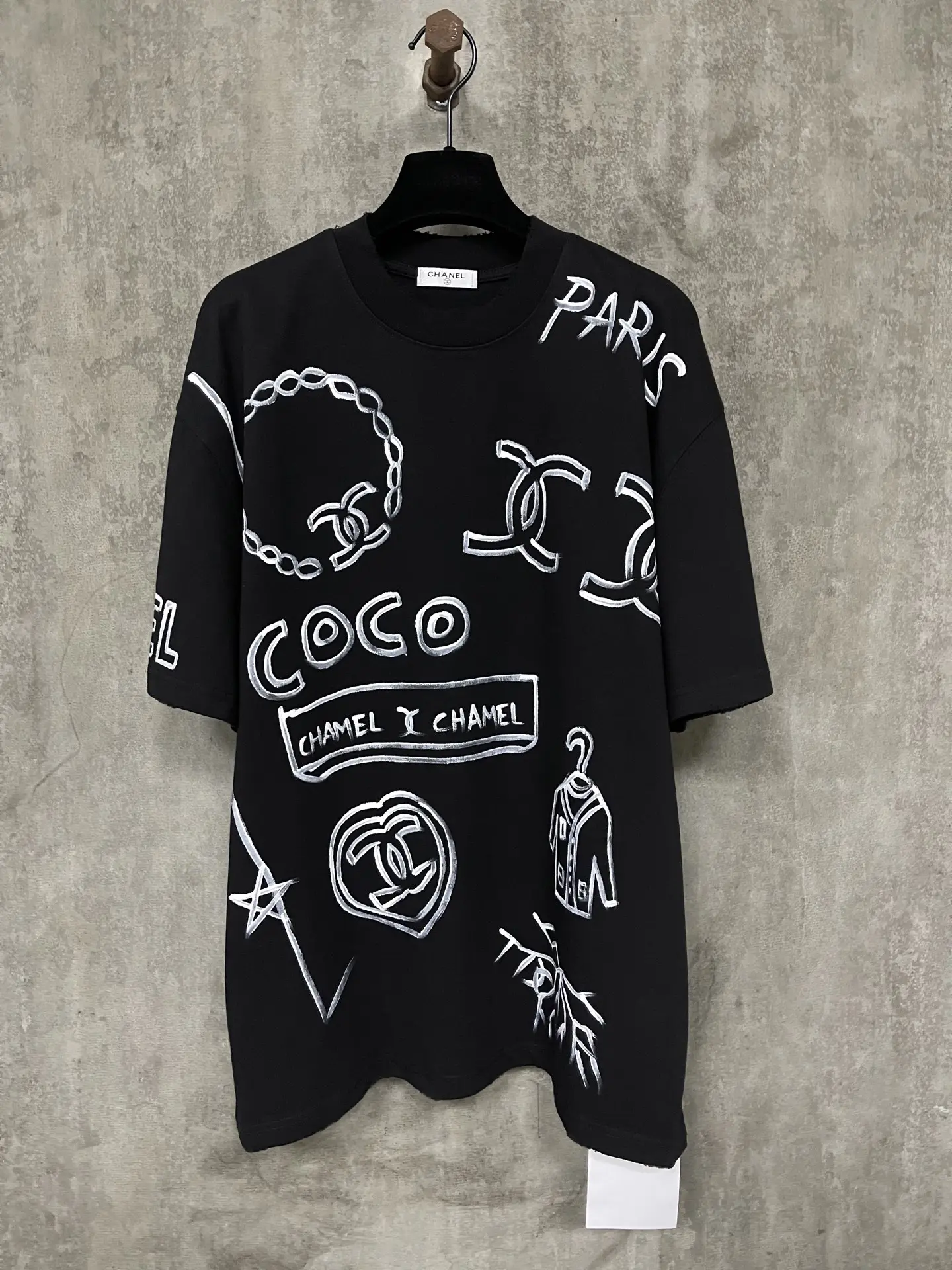 Hand-Painted Graffiti Heavyweight Cotton T-Shirt D17011938