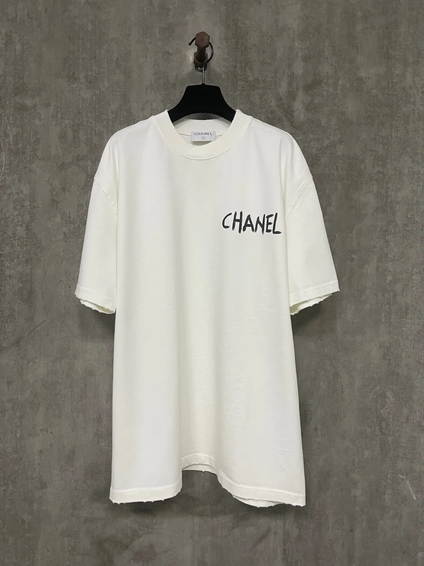 Hand-Painted Logo Heavyweight Cotton T-Shirt D17011940