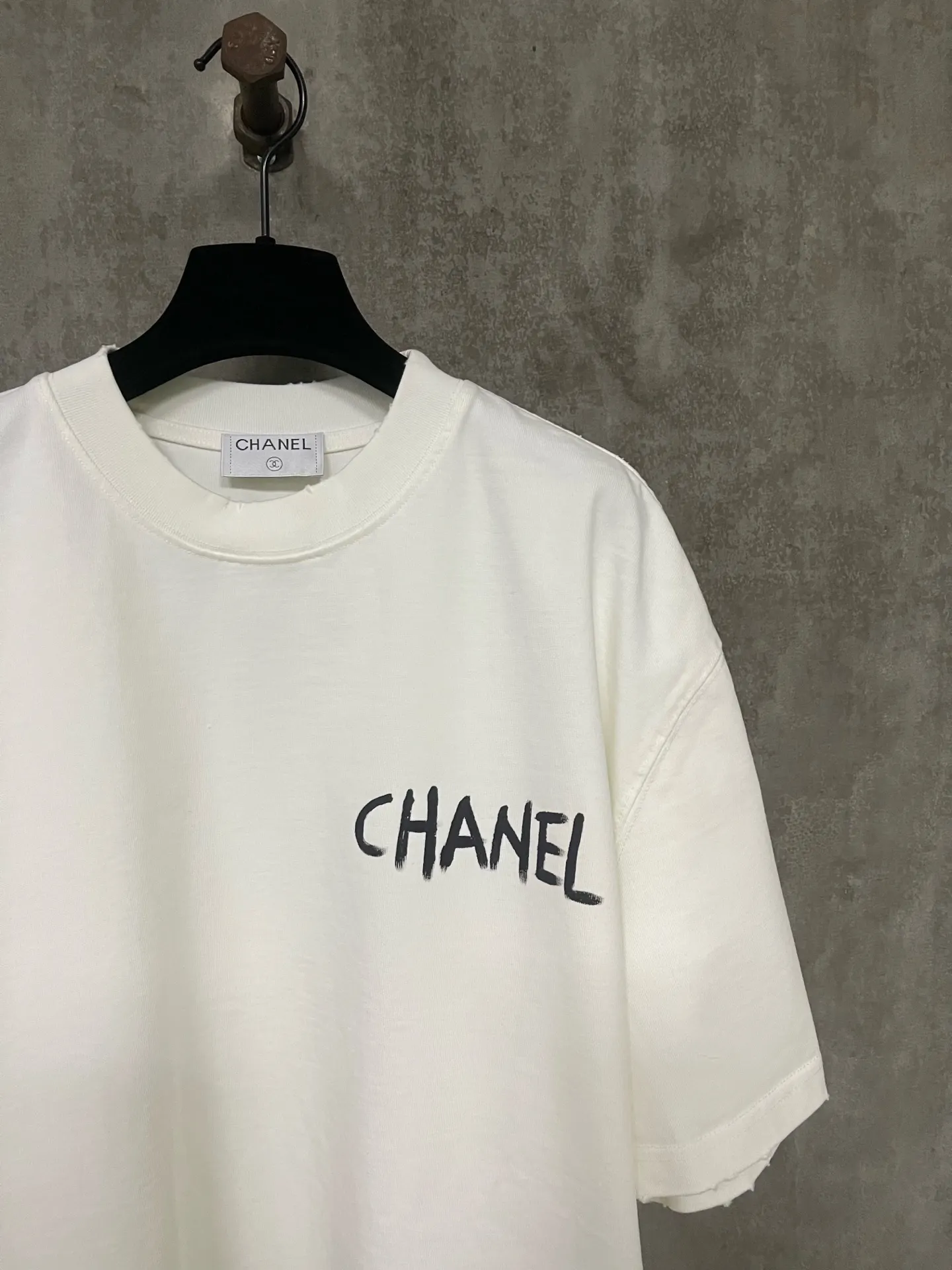 Hand-Painted Logo Heavyweight Cotton T-Shirt D17011940 — view 6