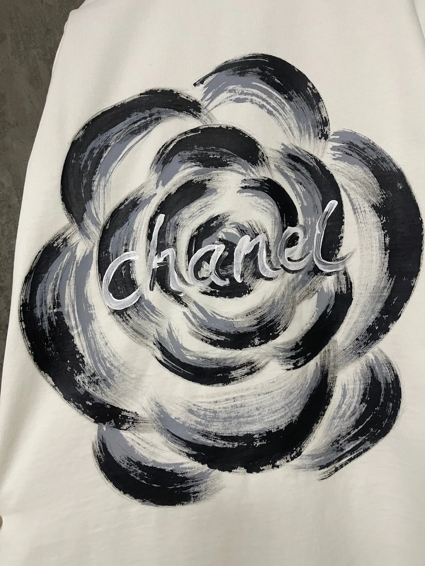 Hand-Painted Logo Heavyweight Cotton T-Shirt D17011940 — view 9
