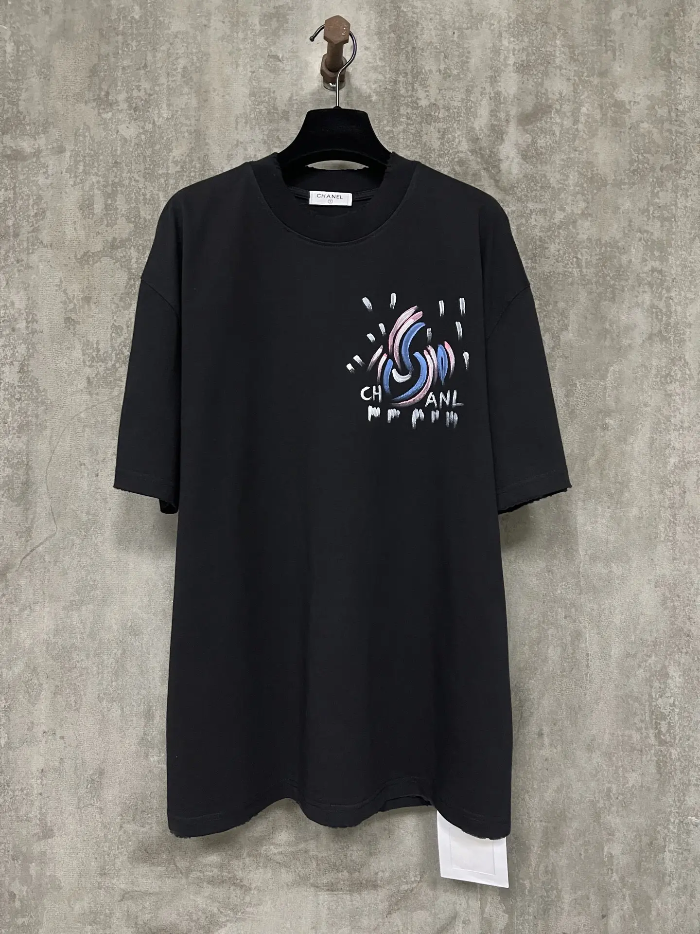Hand-Painted Graffiti Logo Cotton T-Shirt D17011937