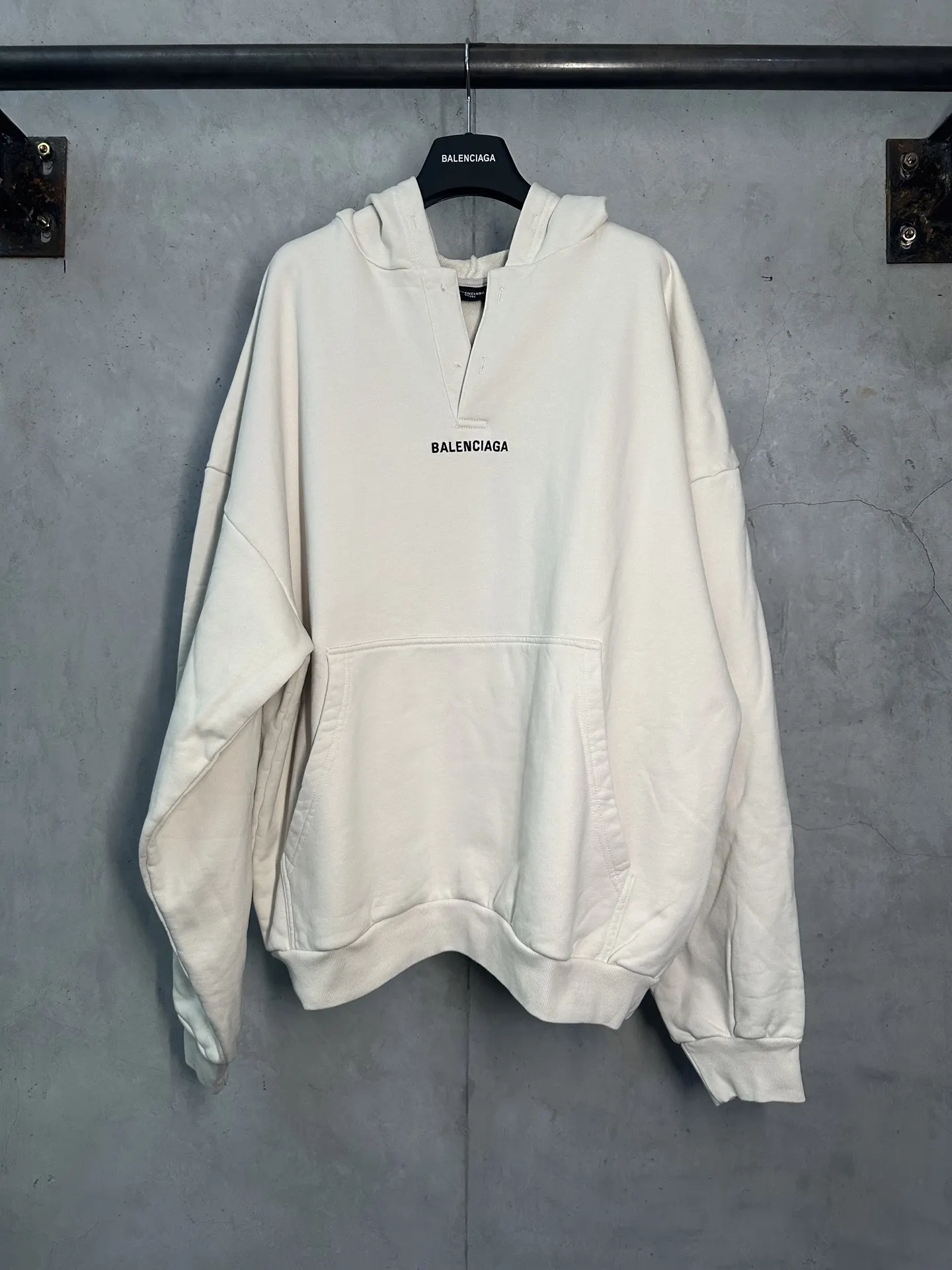 Logo Embroidered Oversized Hoodie D22011933
