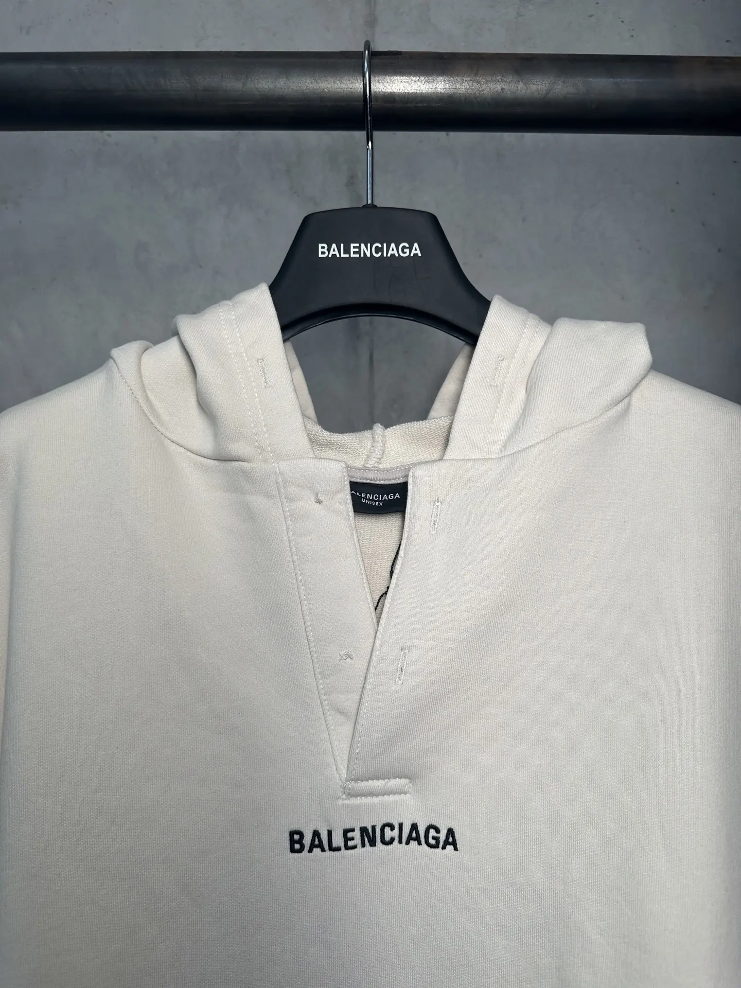 Logo Embroidered Oversized Hoodie D22011933 — view 7