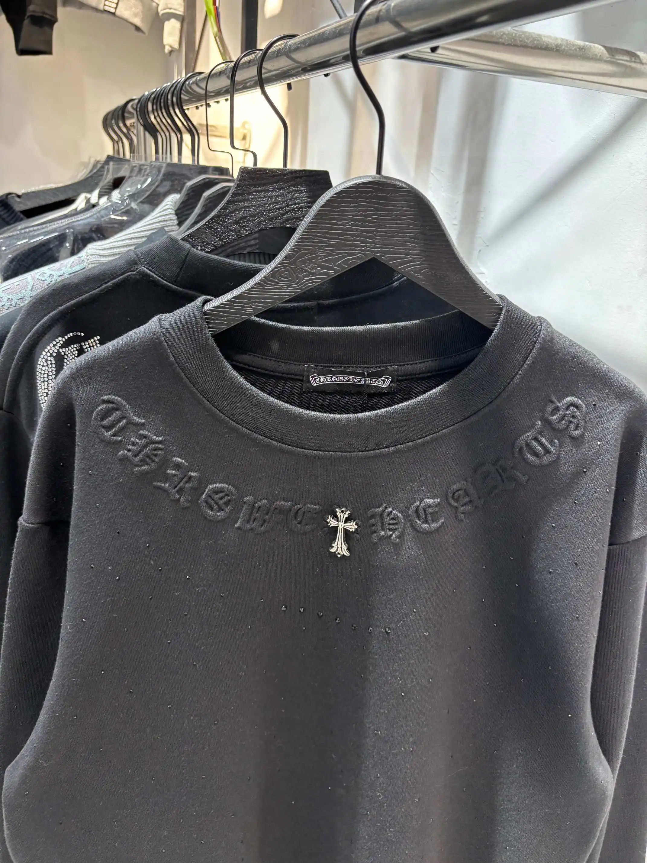 Embossed Logo Rhinestone Crew-Neck Sweatshirt D14513443 — view 3
