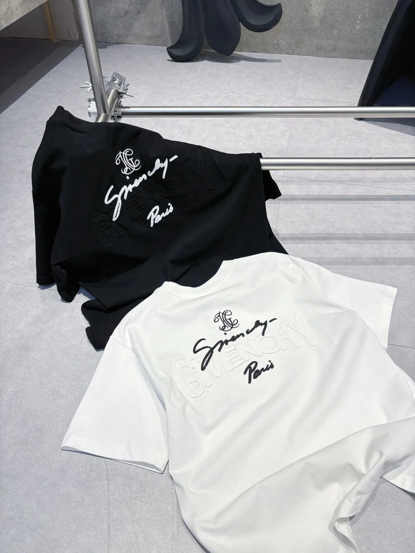 Logo Embroidered Cotton T-Shirt D9511220 — view 8