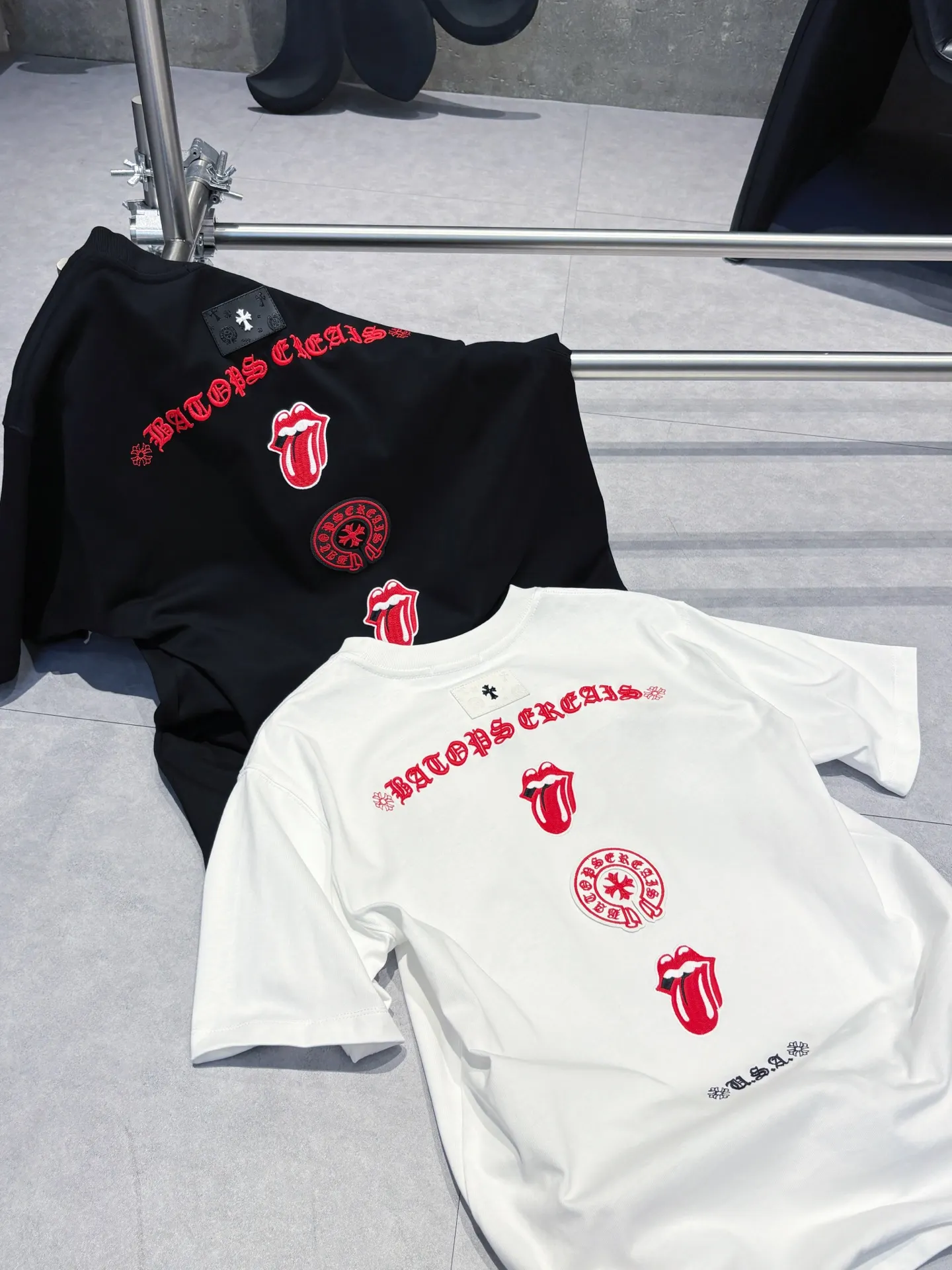 Embroidered Patch Cotton T-Shirt D9511223 — view 7