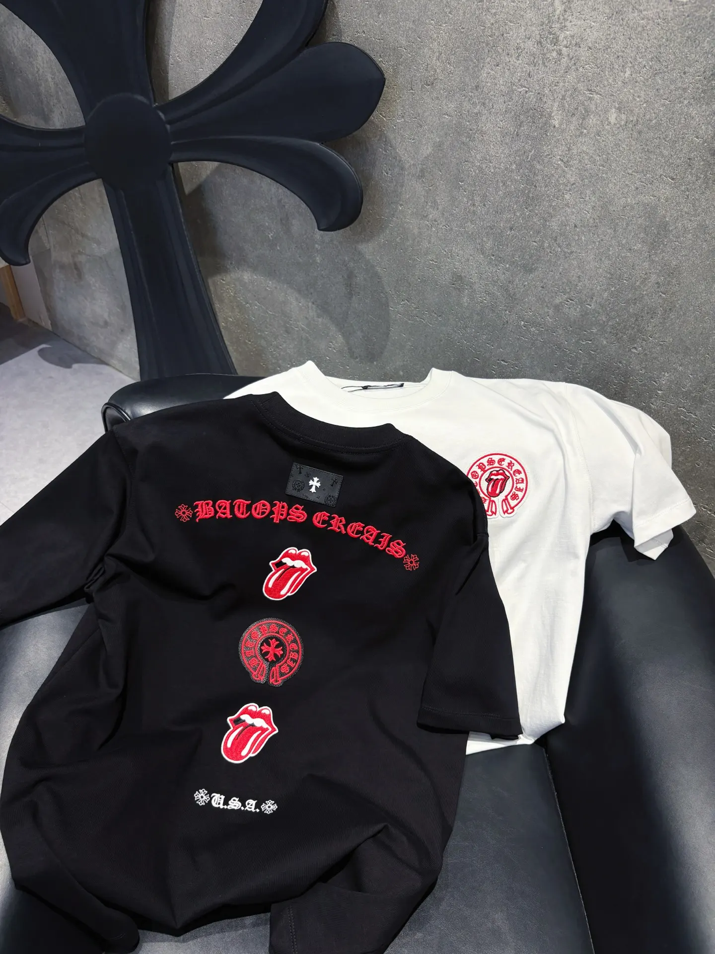 Embroidered Patch Cotton T-Shirt D9511223 — view 8