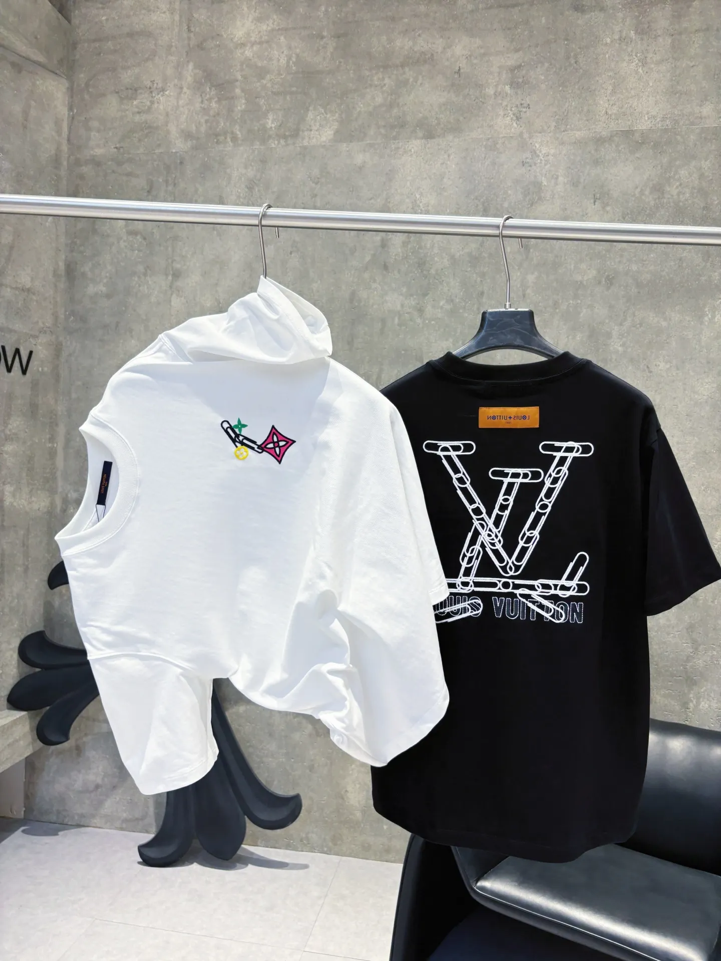 Embroidered Graphic Cotton T-Shirt D9511222 — view 8