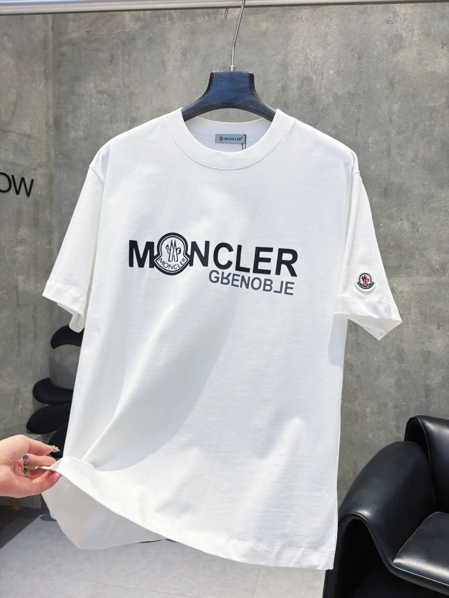 Grenoble Logo-Print Cotton T-Shirt D9511221 — view 4