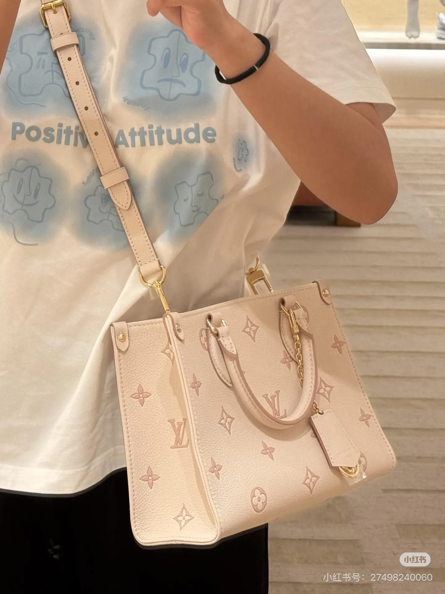 Monogram Empreinte OnTheGo PM Tote Bag D31018243 — view 3