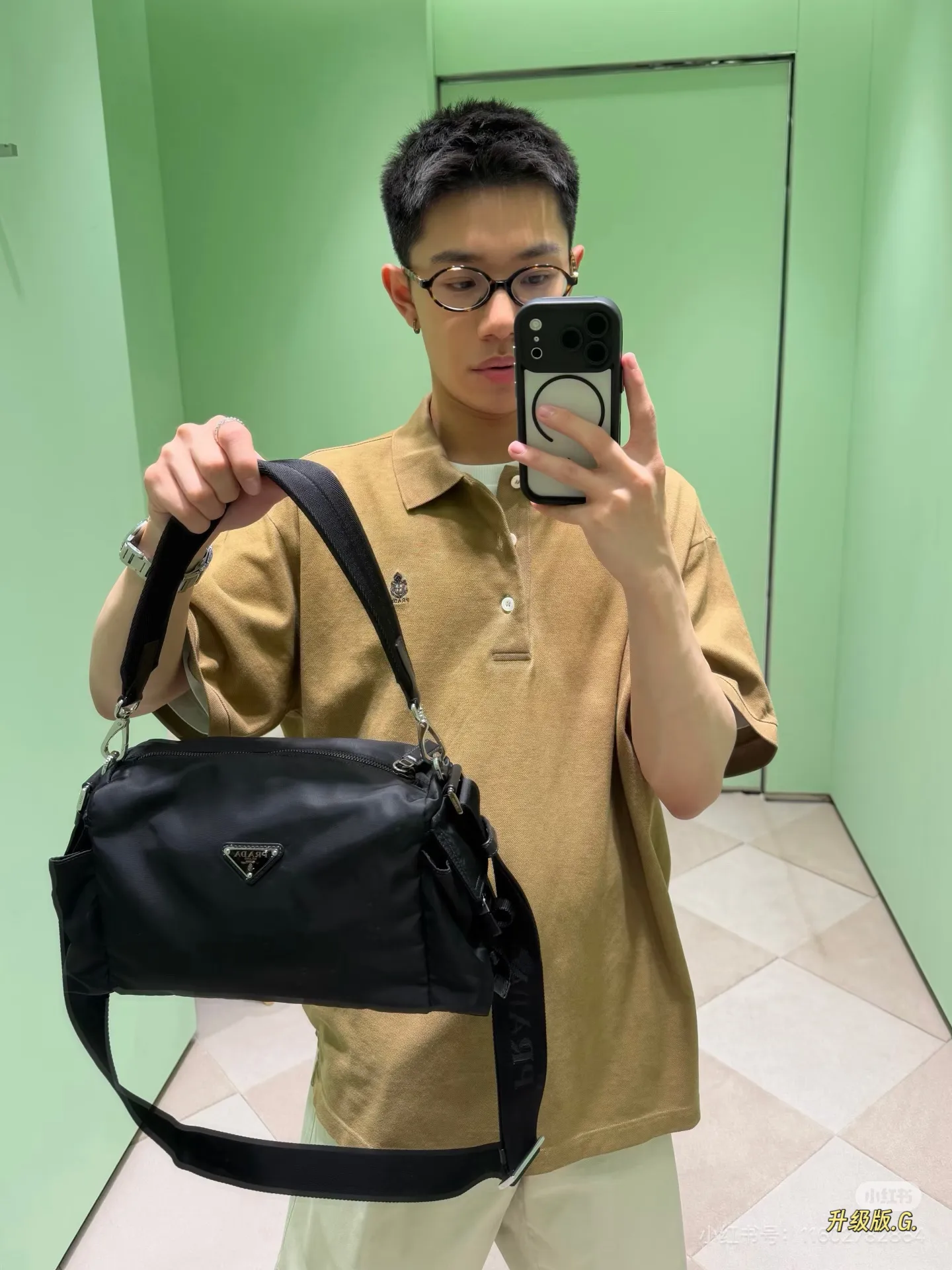 Prada Re-Nylon Shoulder Bag D33517956 — view 4